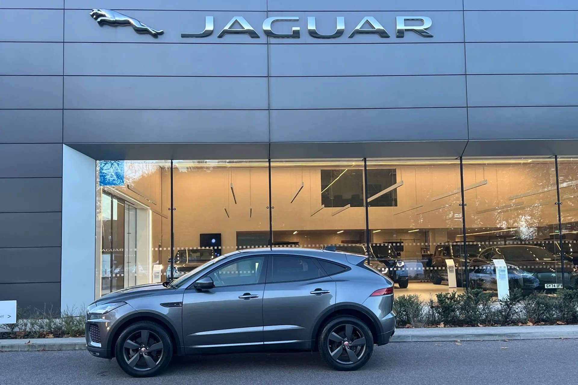 Jaguar E-PACE thumbnail image number 7