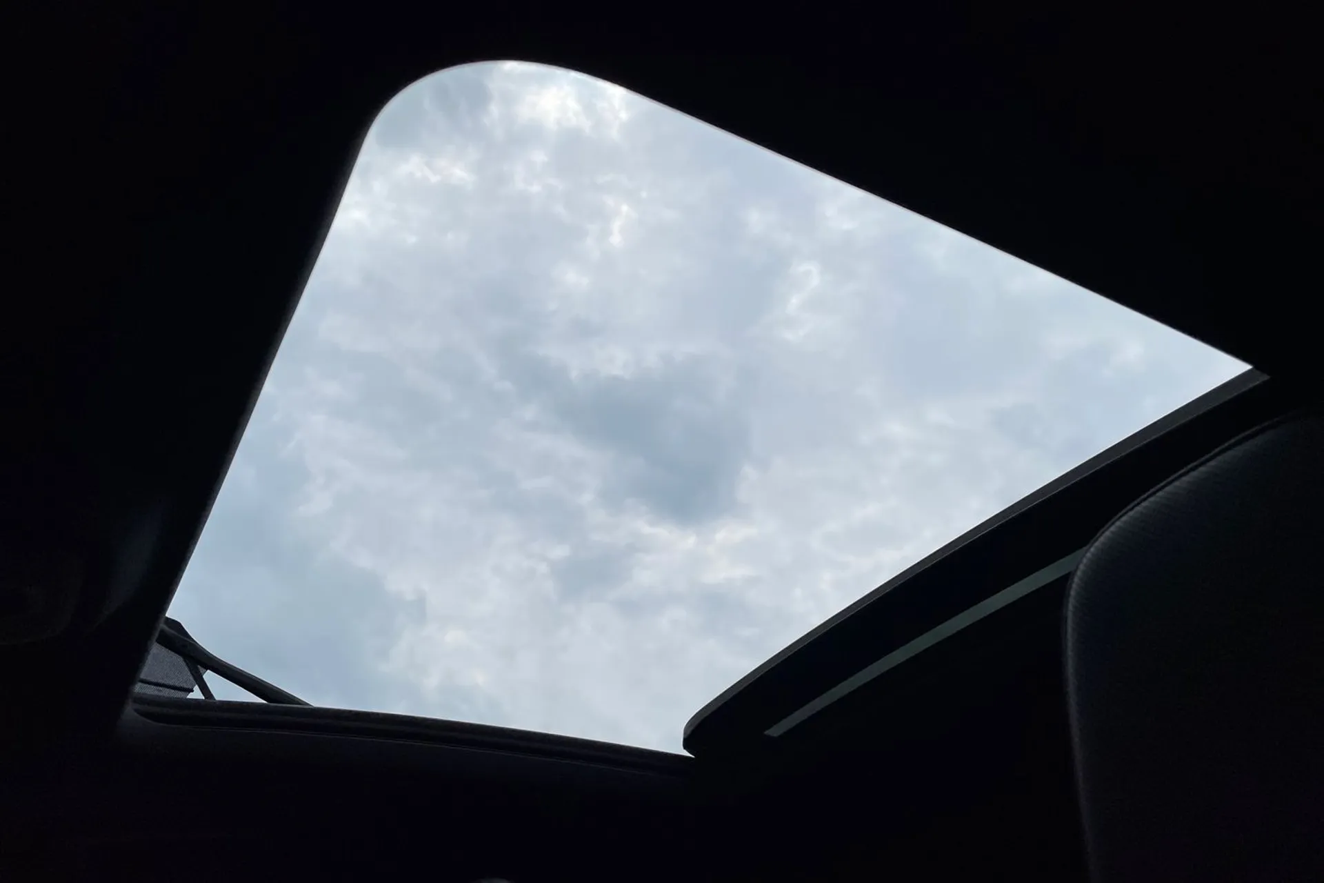 Audi Q6 thumbnail image number 30