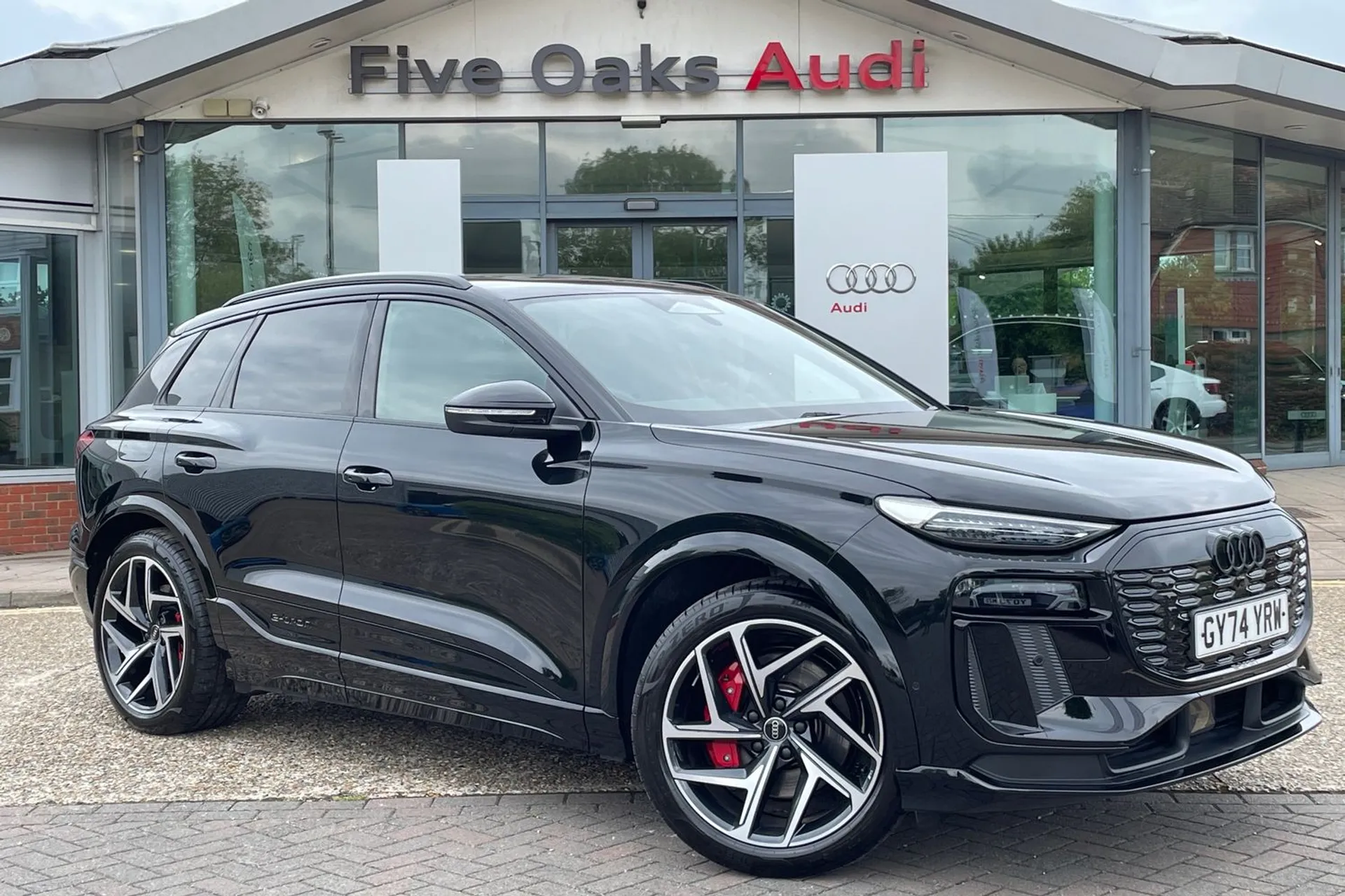 Audi Q6 focused image