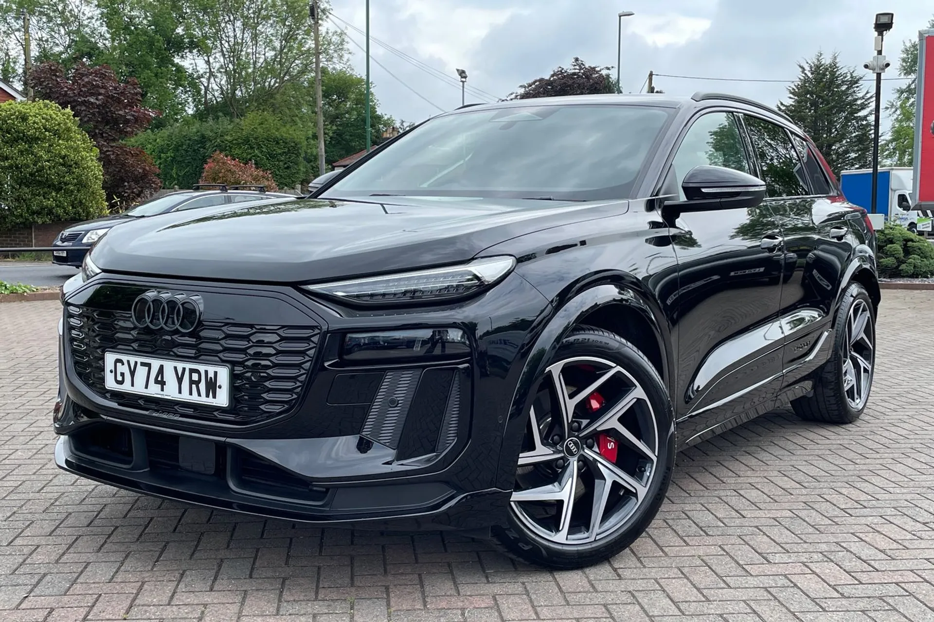 Audi Q6 thumbnail image number 22