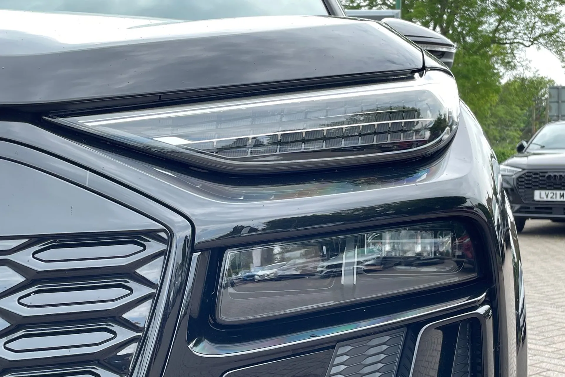 Audi Q6 thumbnail image number 50