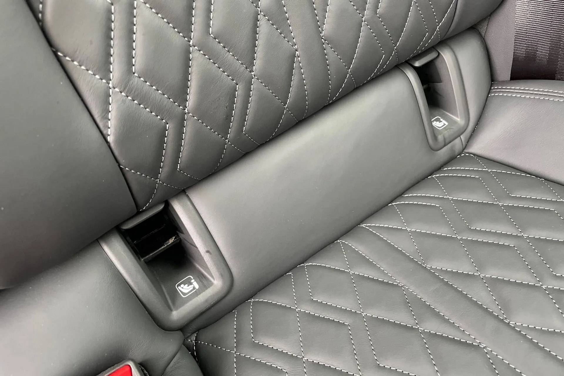 Audi Q6 thumbnail image number 42