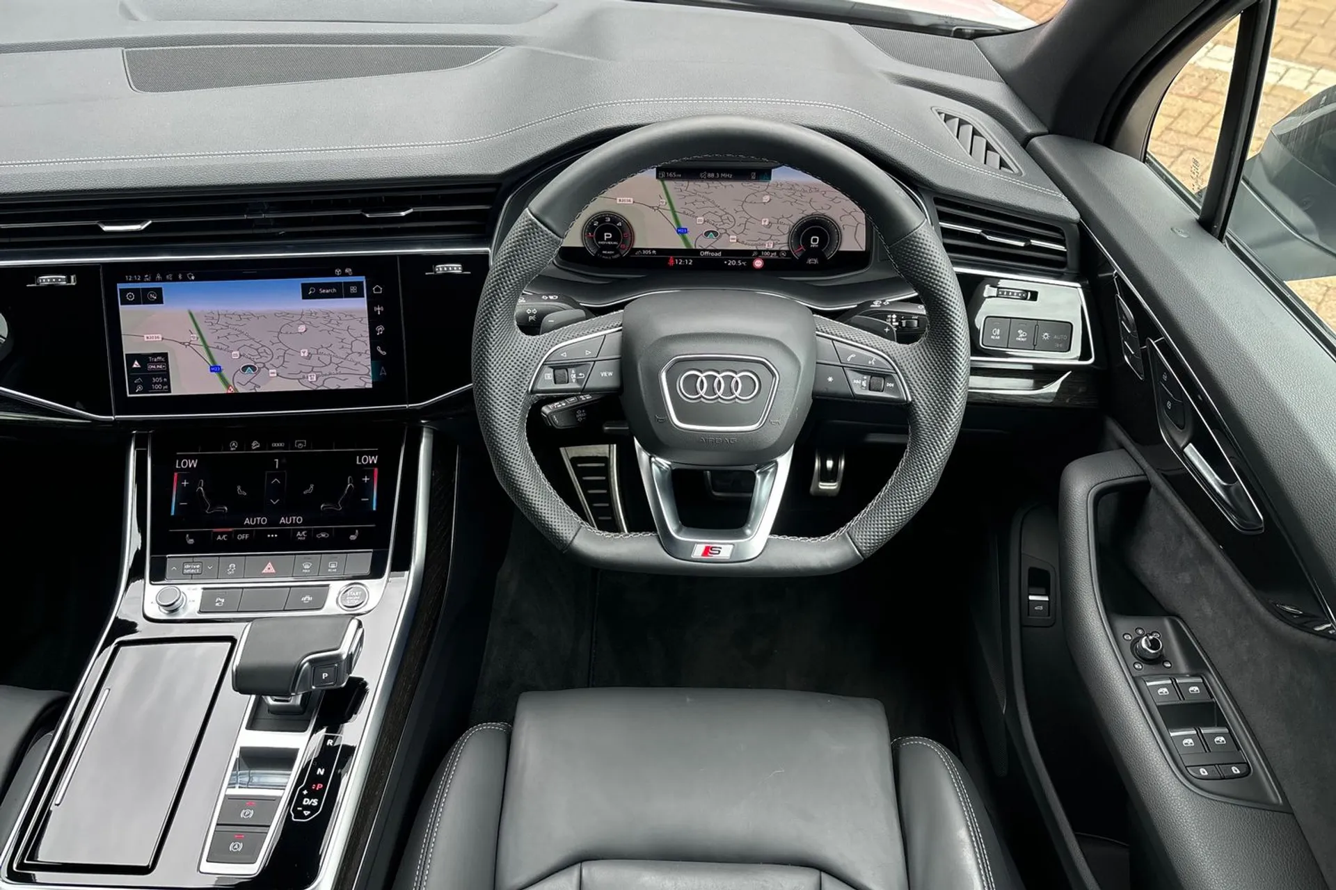 Audi Q7 thumbnail image number 35