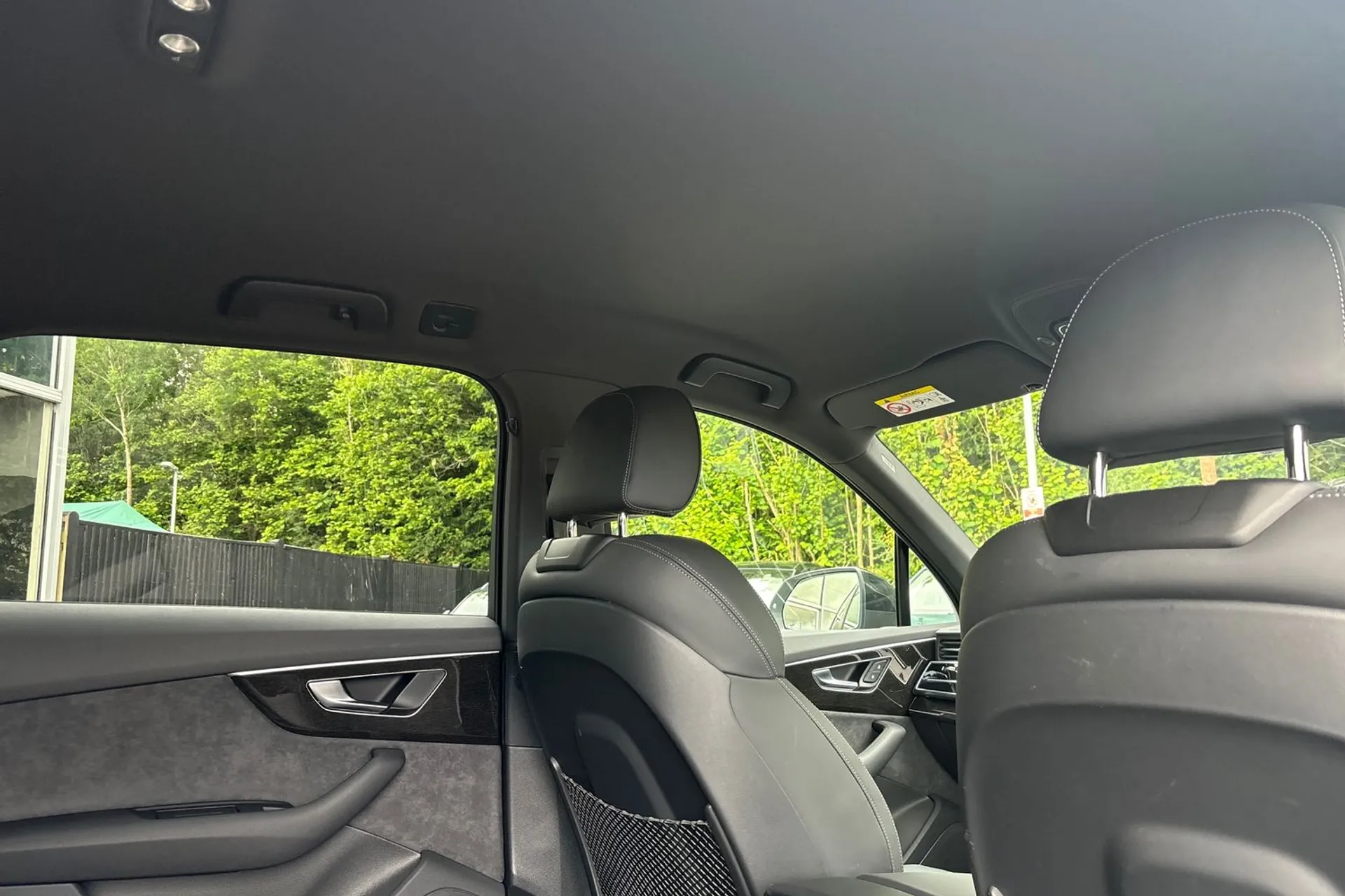 Audi Q7 thumbnail image number 23