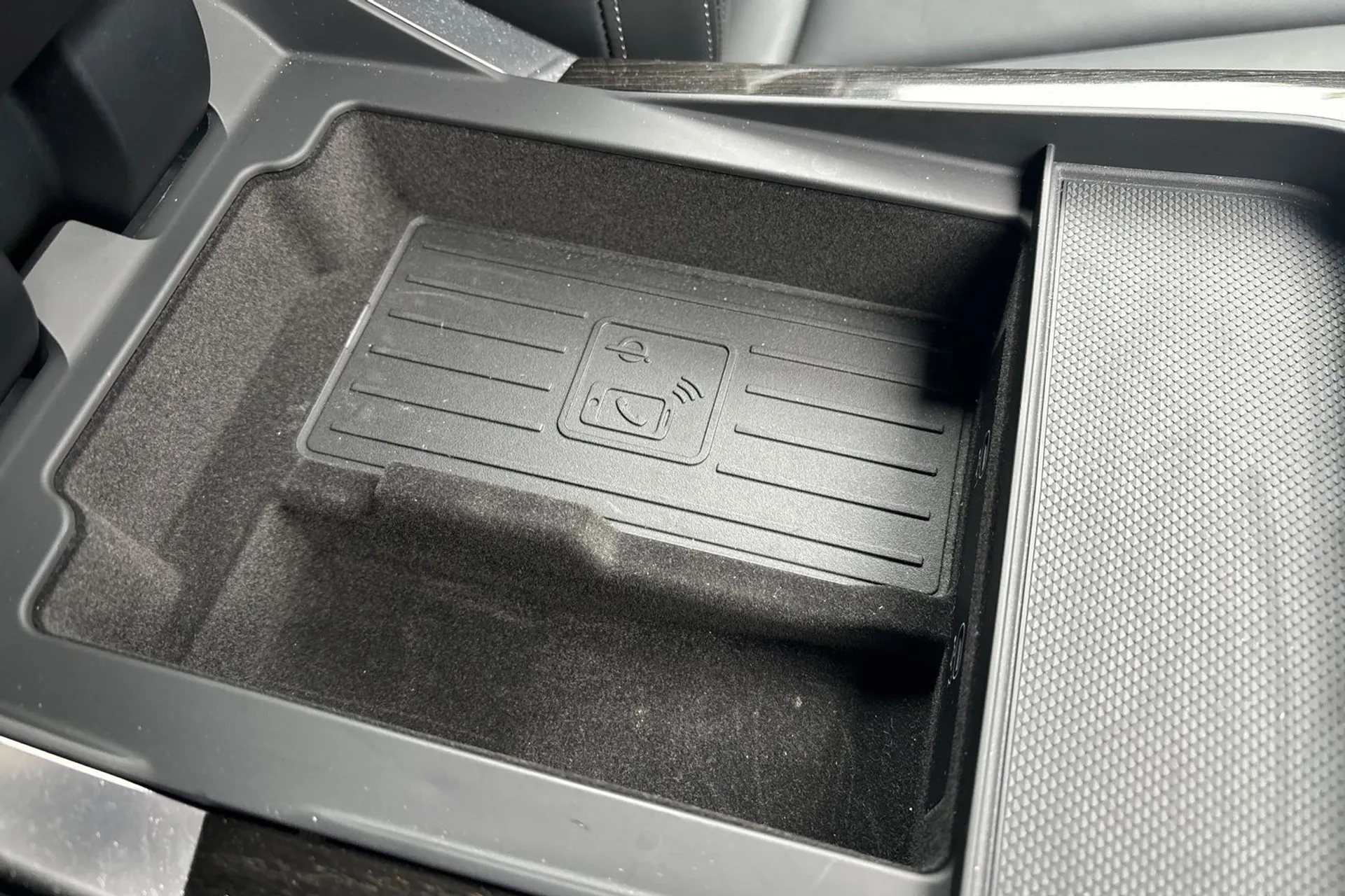 Audi Q7 thumbnail image number 44