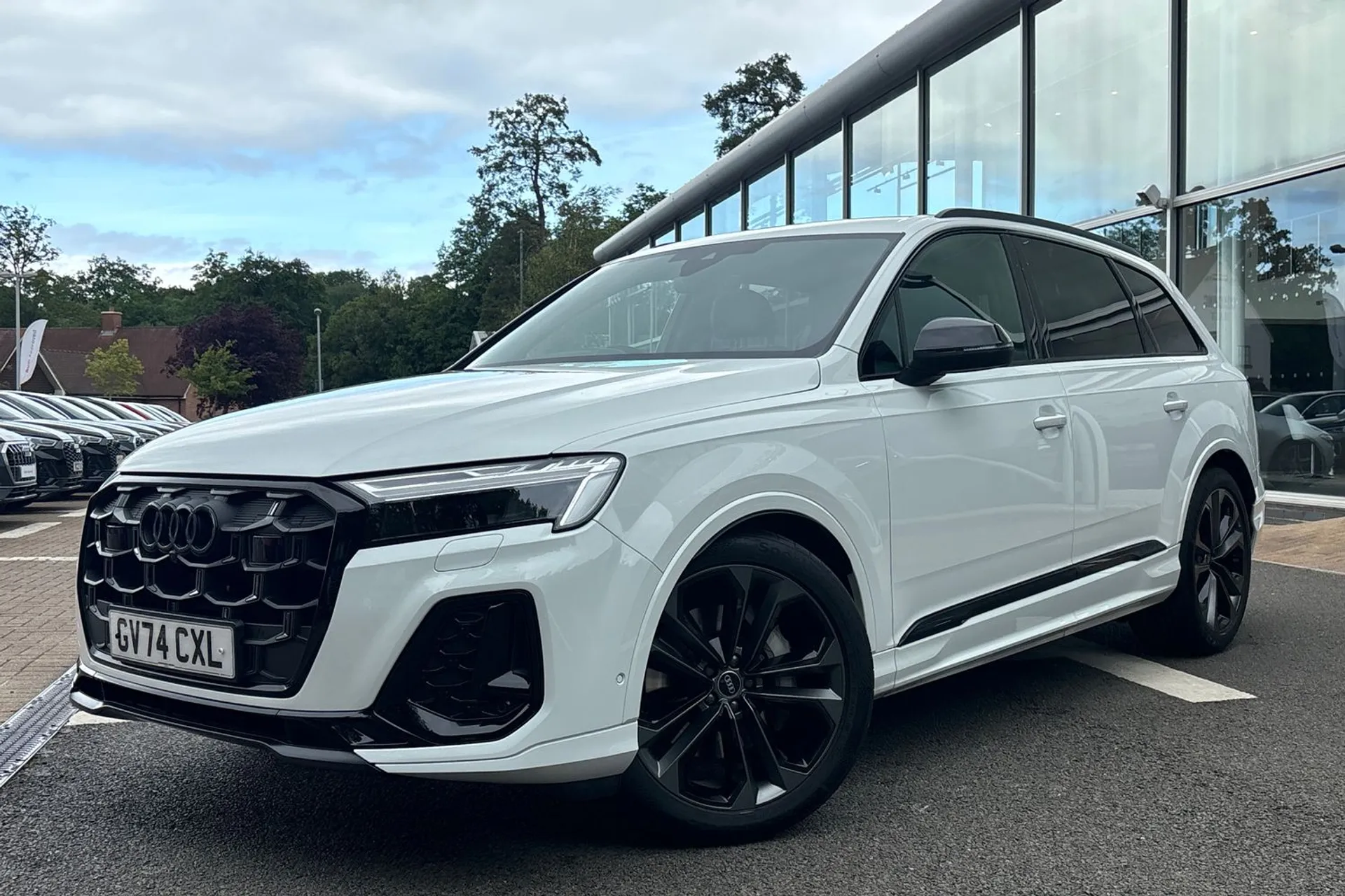 Audi Q7 thumbnail image number 11