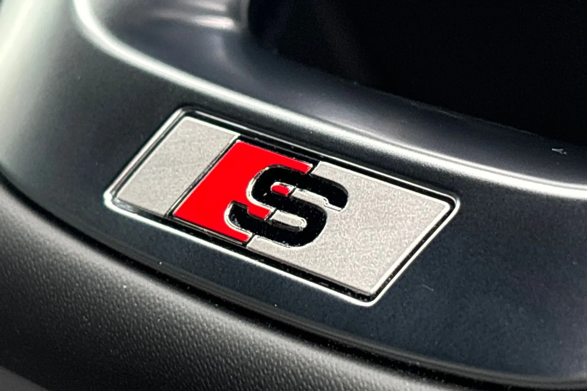 Audi Q7 thumbnail image number 48