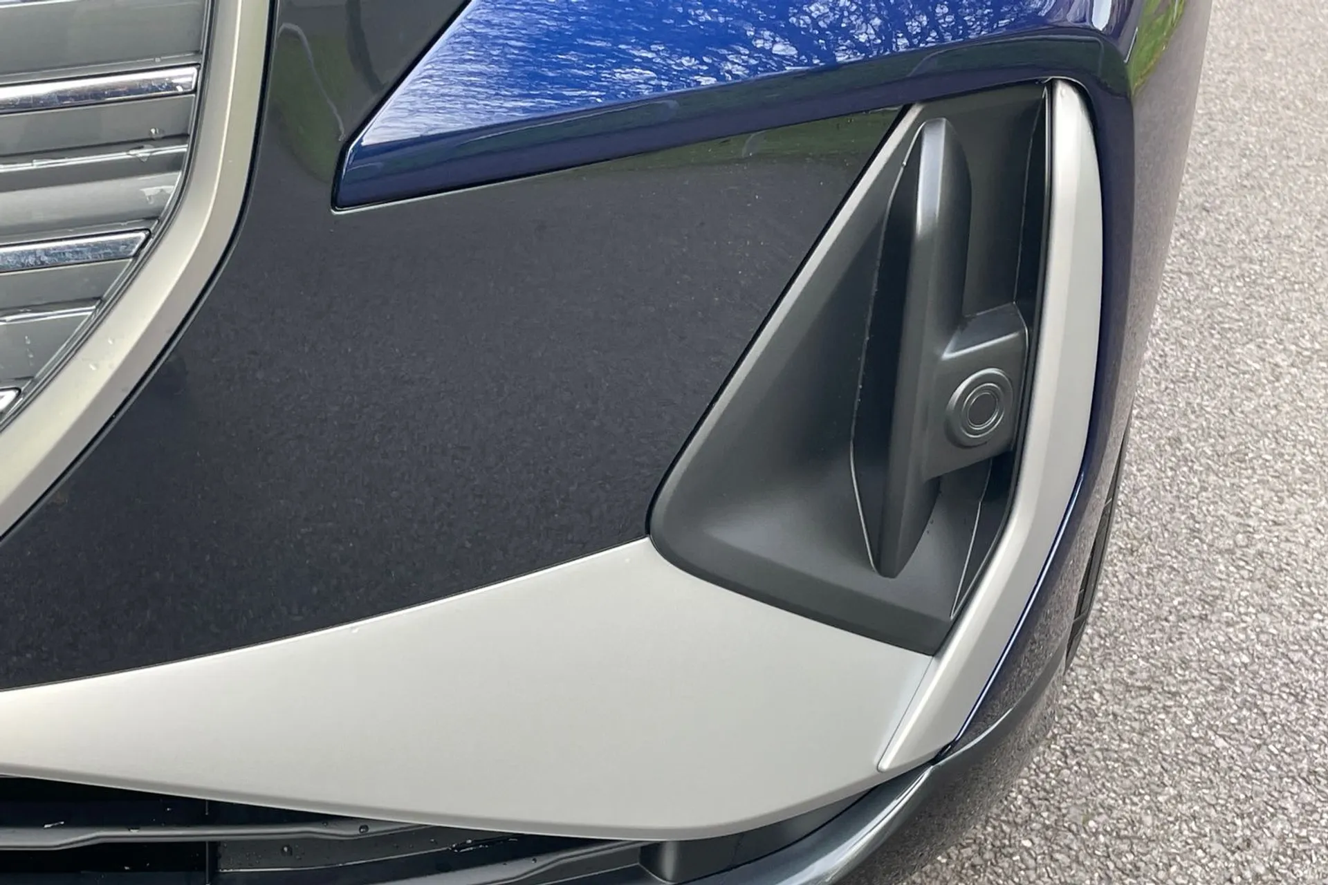 Audi Q4 thumbnail image number 110