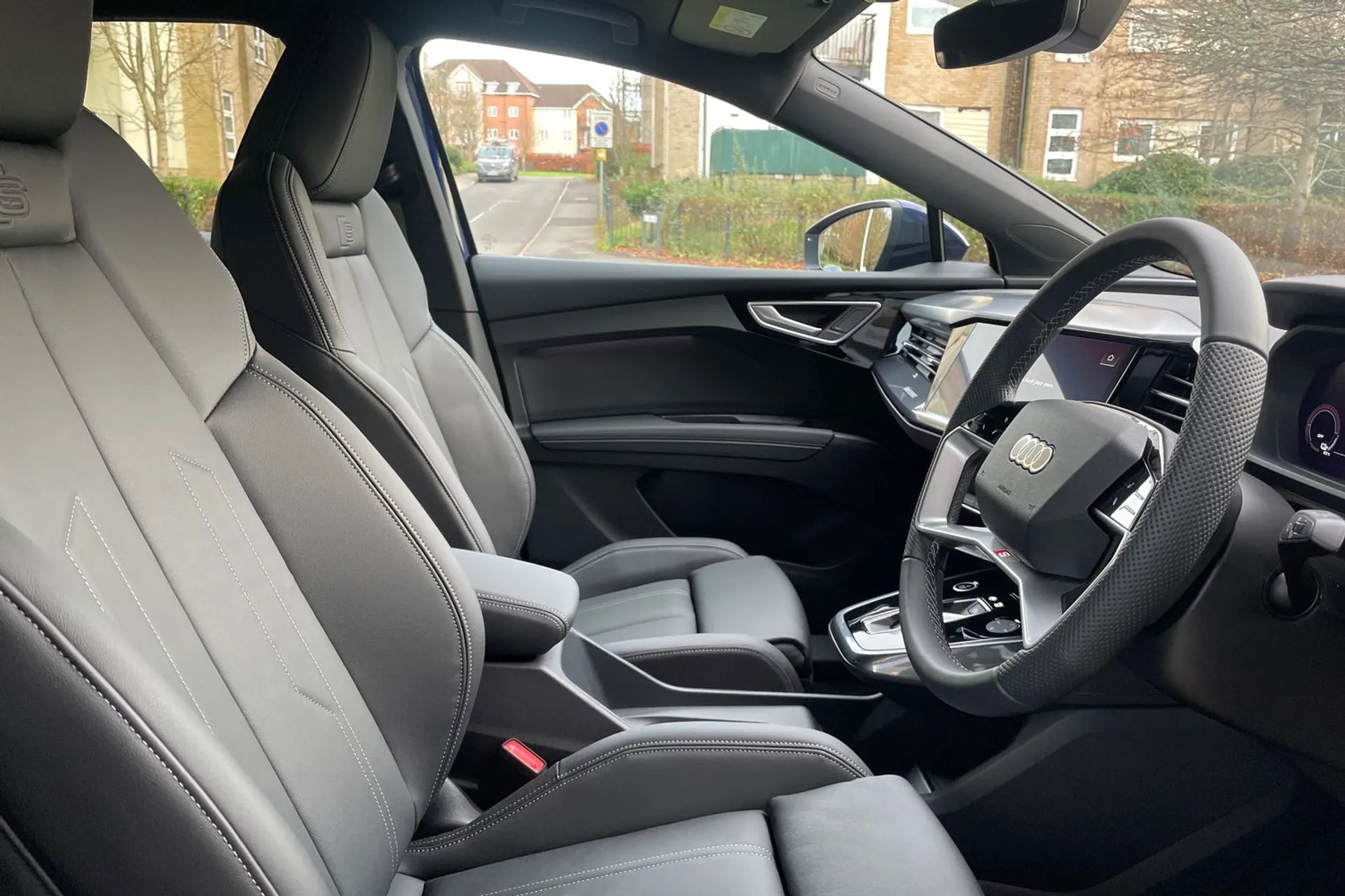 Audi Q4 thumbnail image number 50