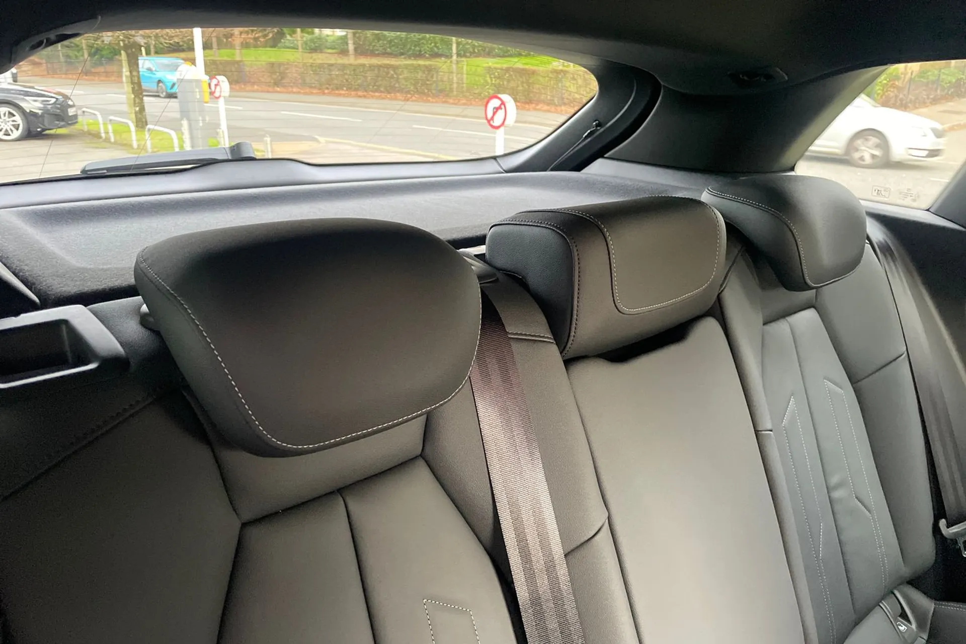 Audi Q4 thumbnail image number 98