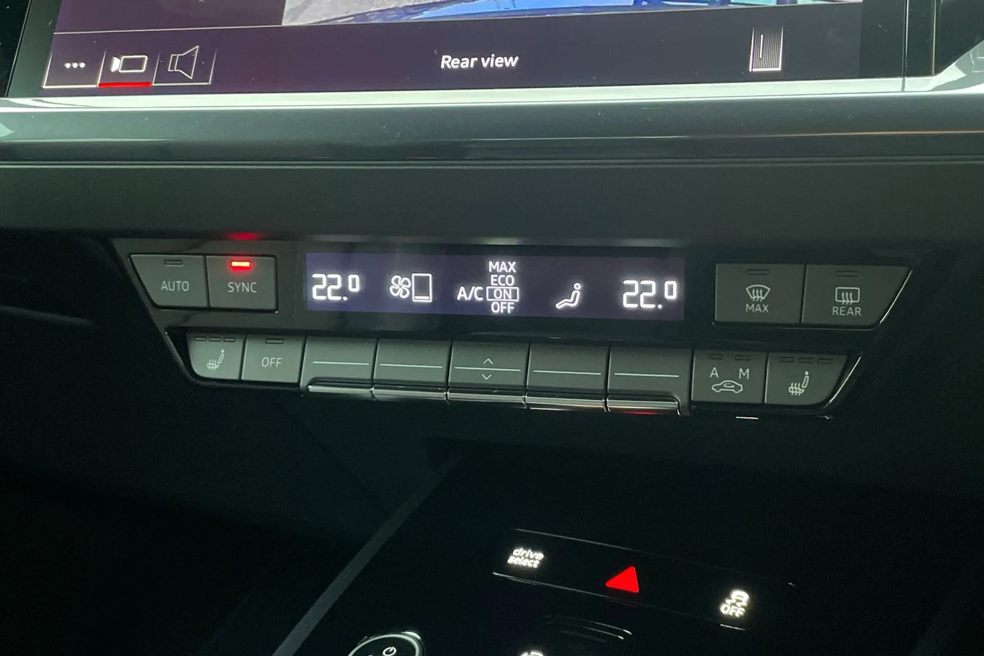 Audi Q4 thumbnail image number 76