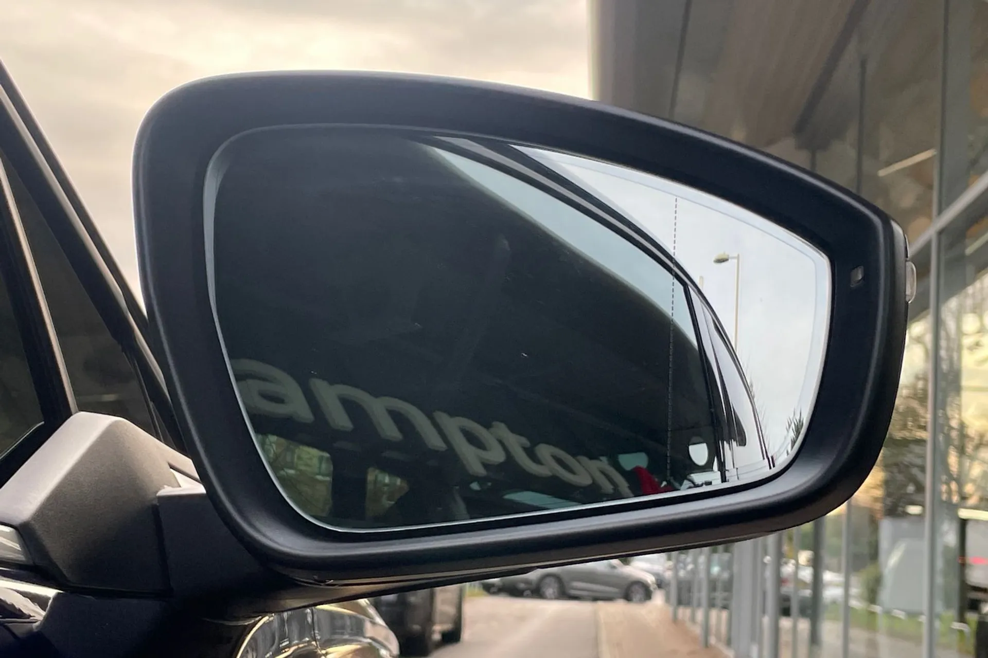 Audi Q4 thumbnail image number 92