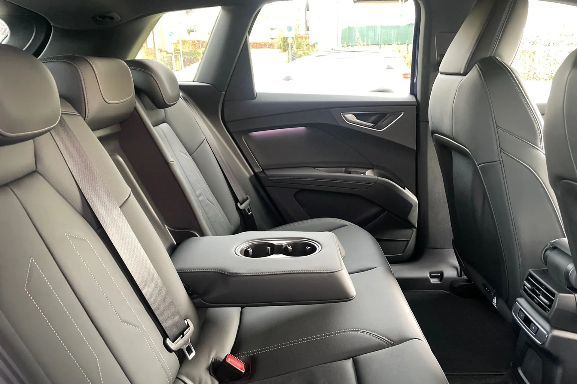 Audi Q4 thumbnail image number 44