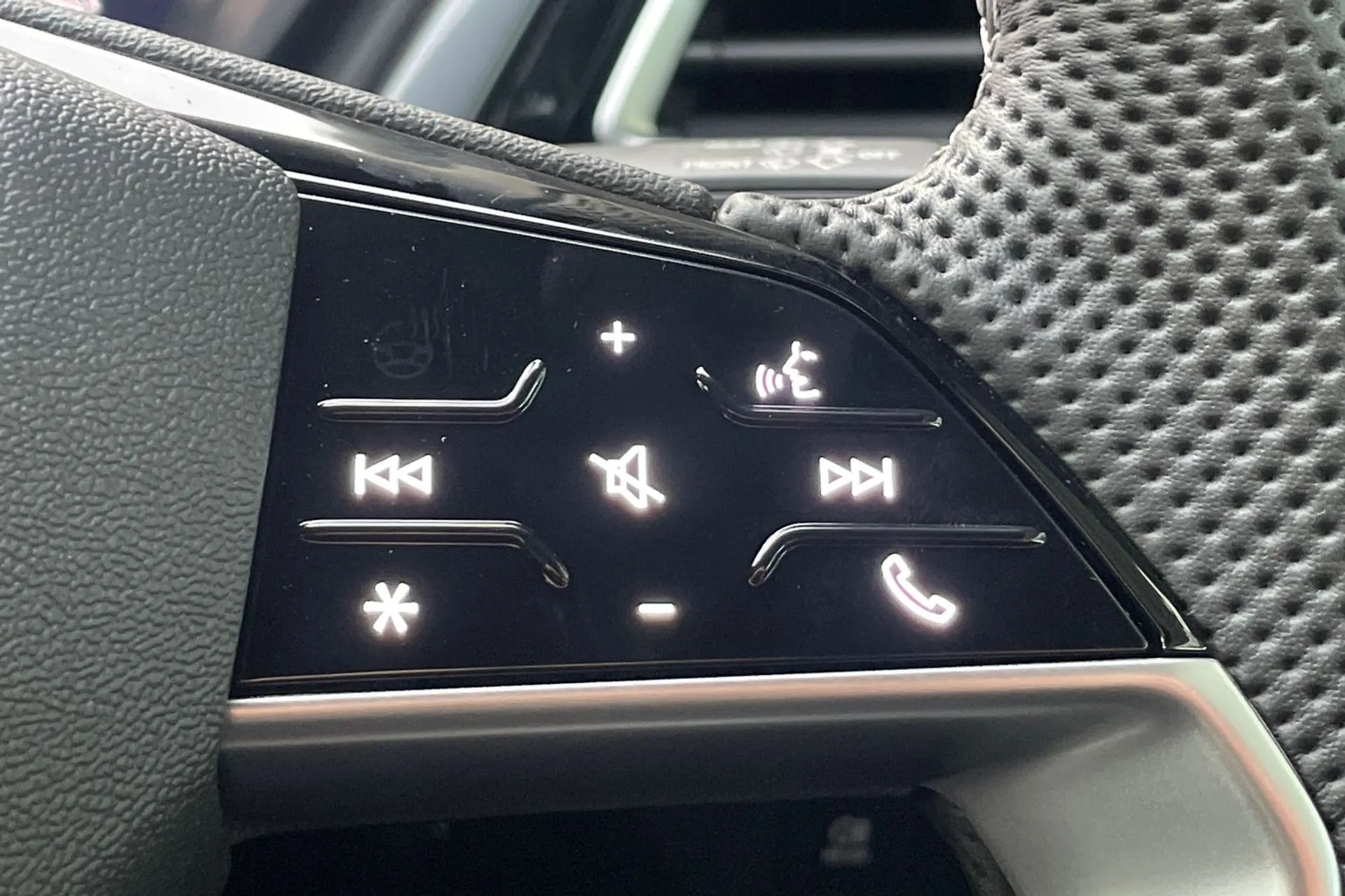 Audi Q4 thumbnail image number 74