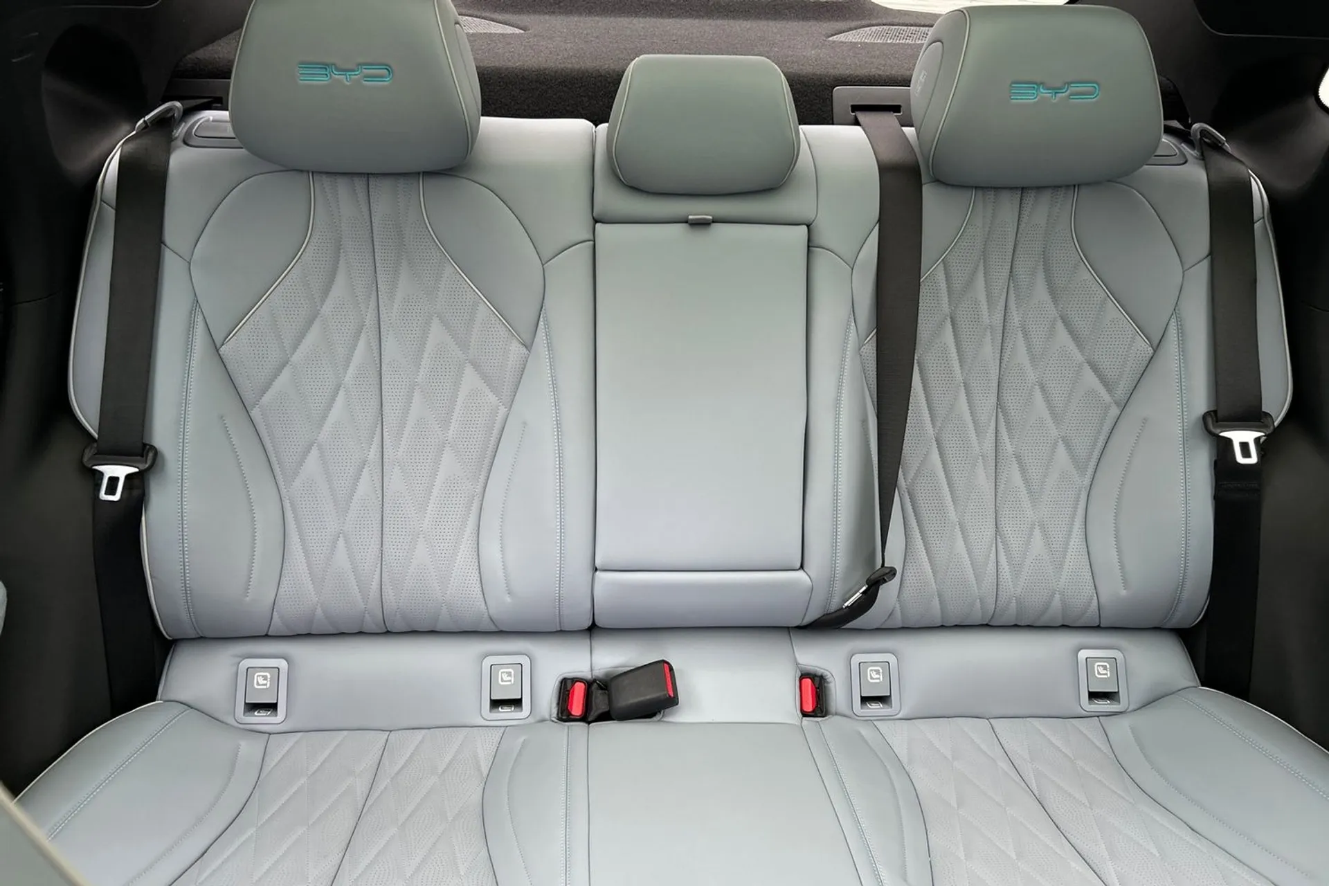BYD SEAL thumbnail image number 34