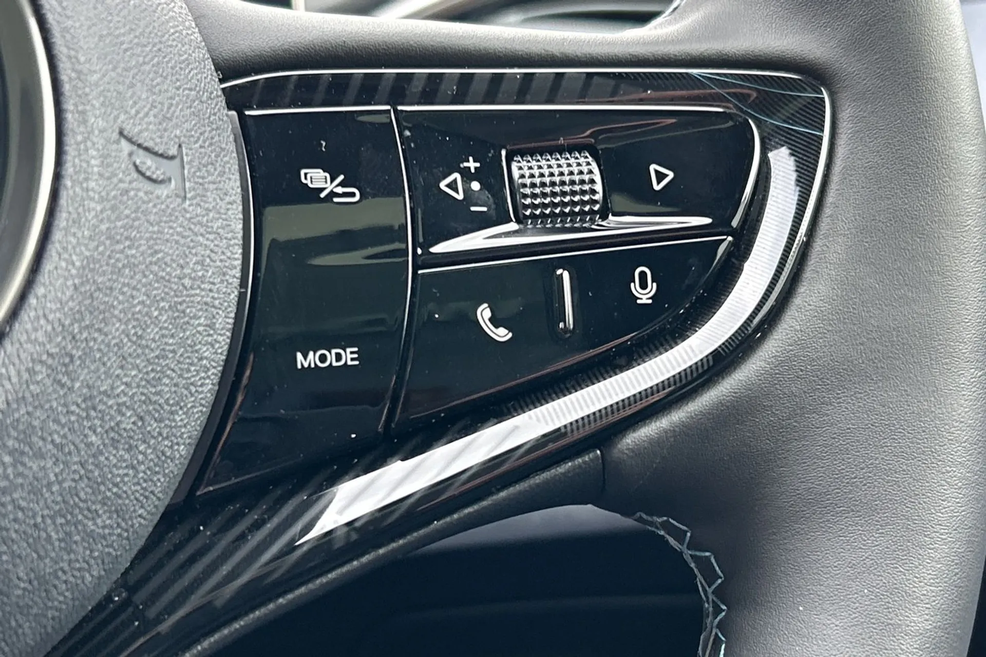 BYD SEAL thumbnail image number 42