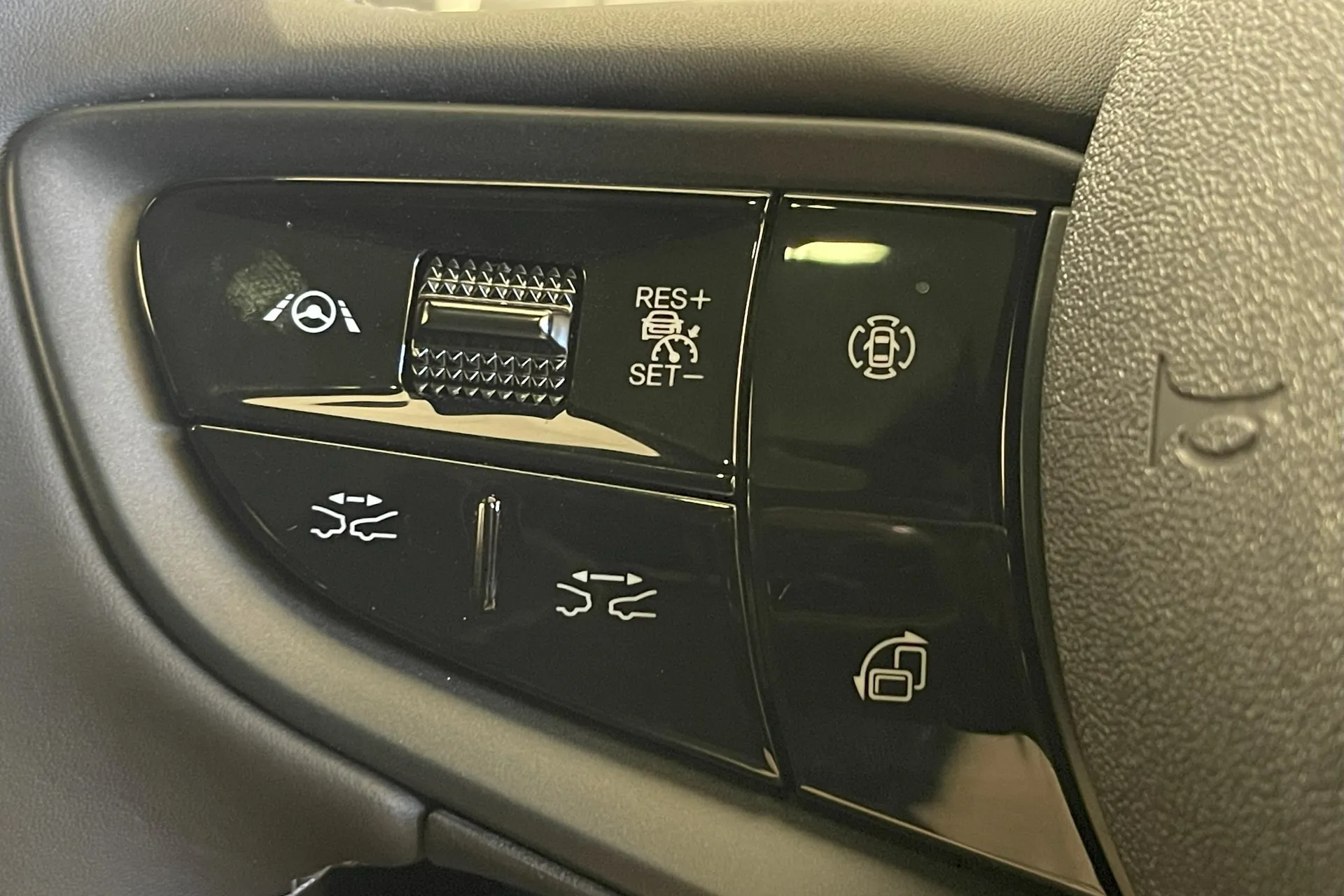 BYD SEAL thumbnail image number 15