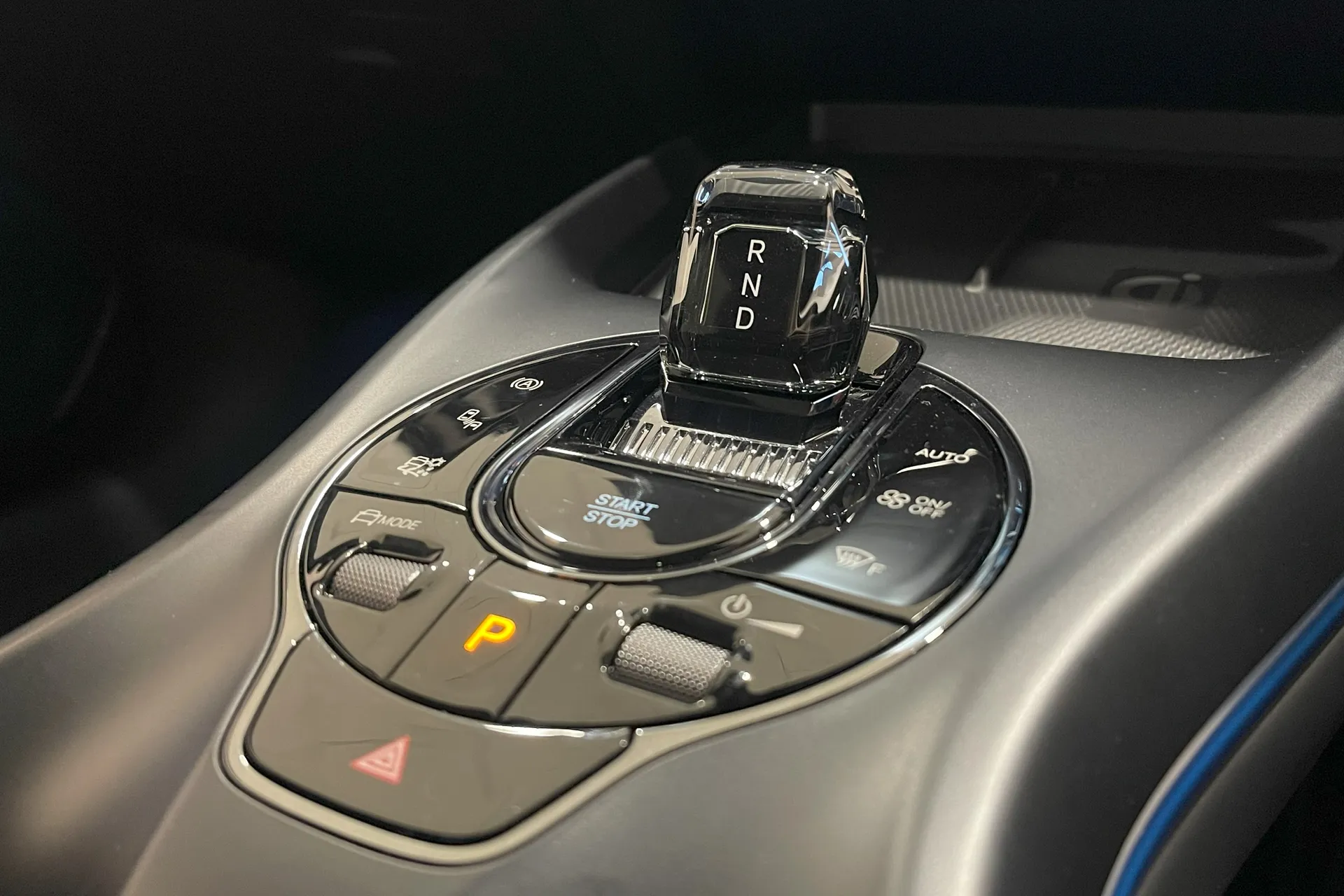 BYD SEAL thumbnail image number 13