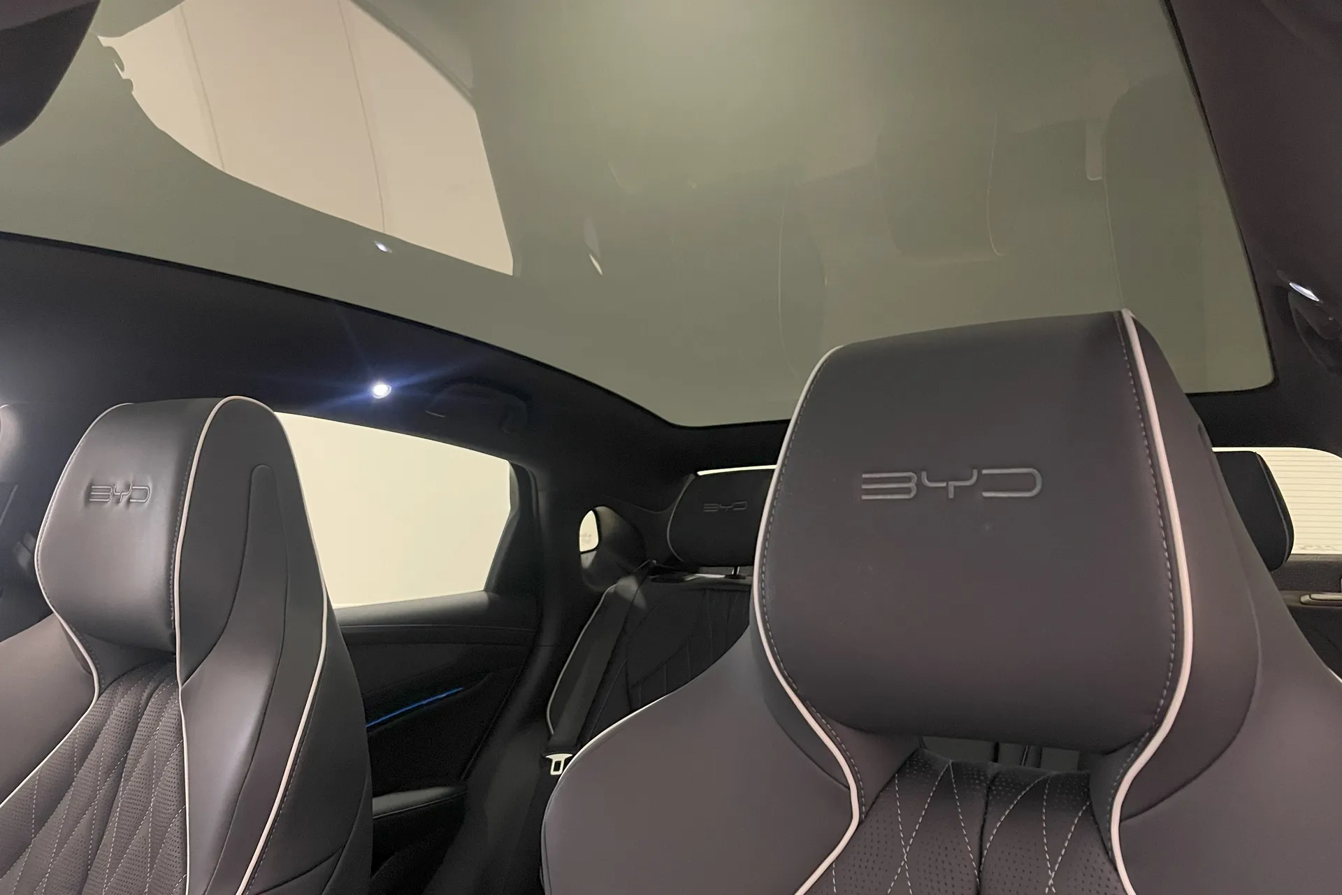 BYD SEAL thumbnail image number 25