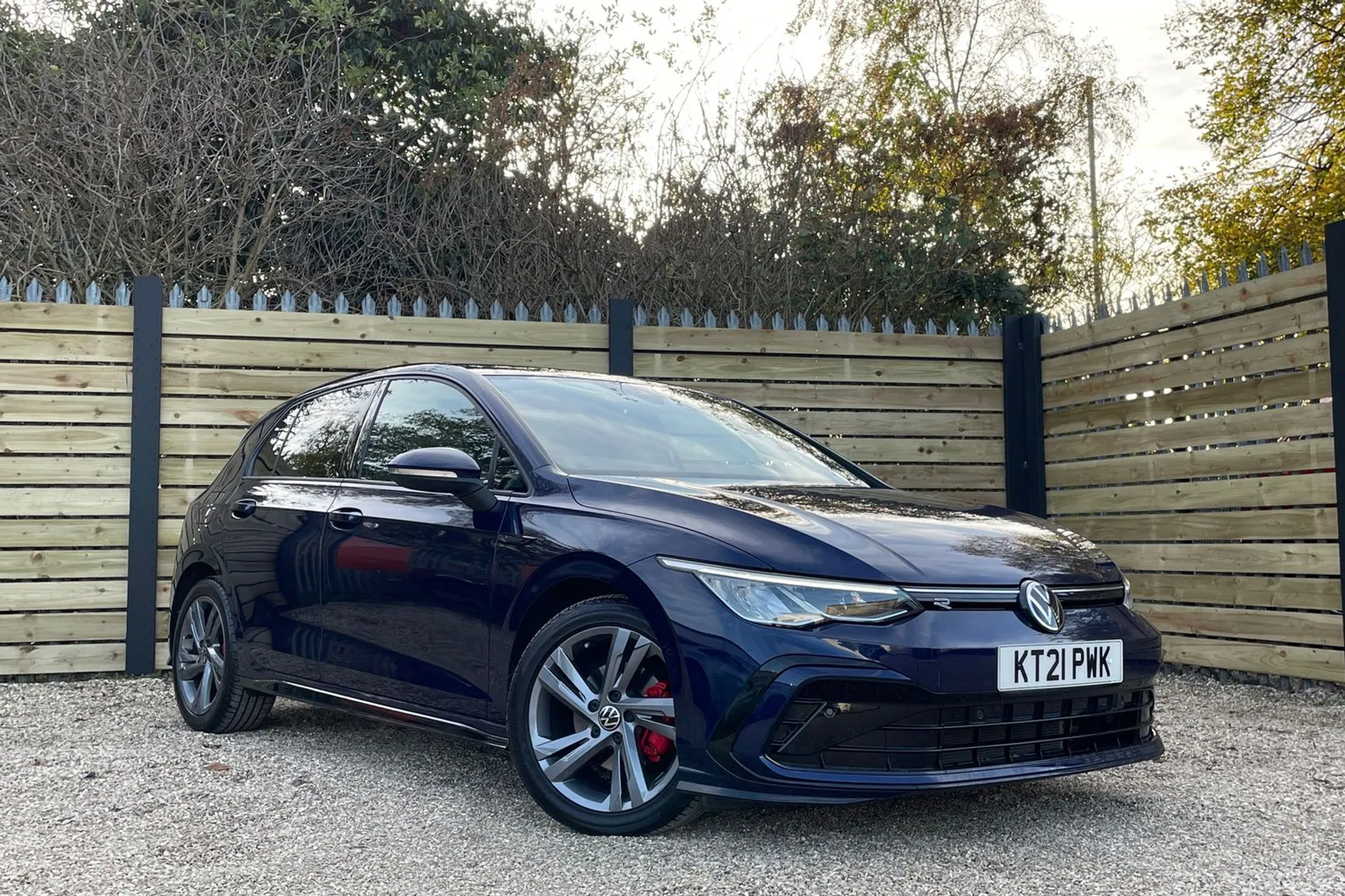 VOLKSWAGEN GOLF focused image