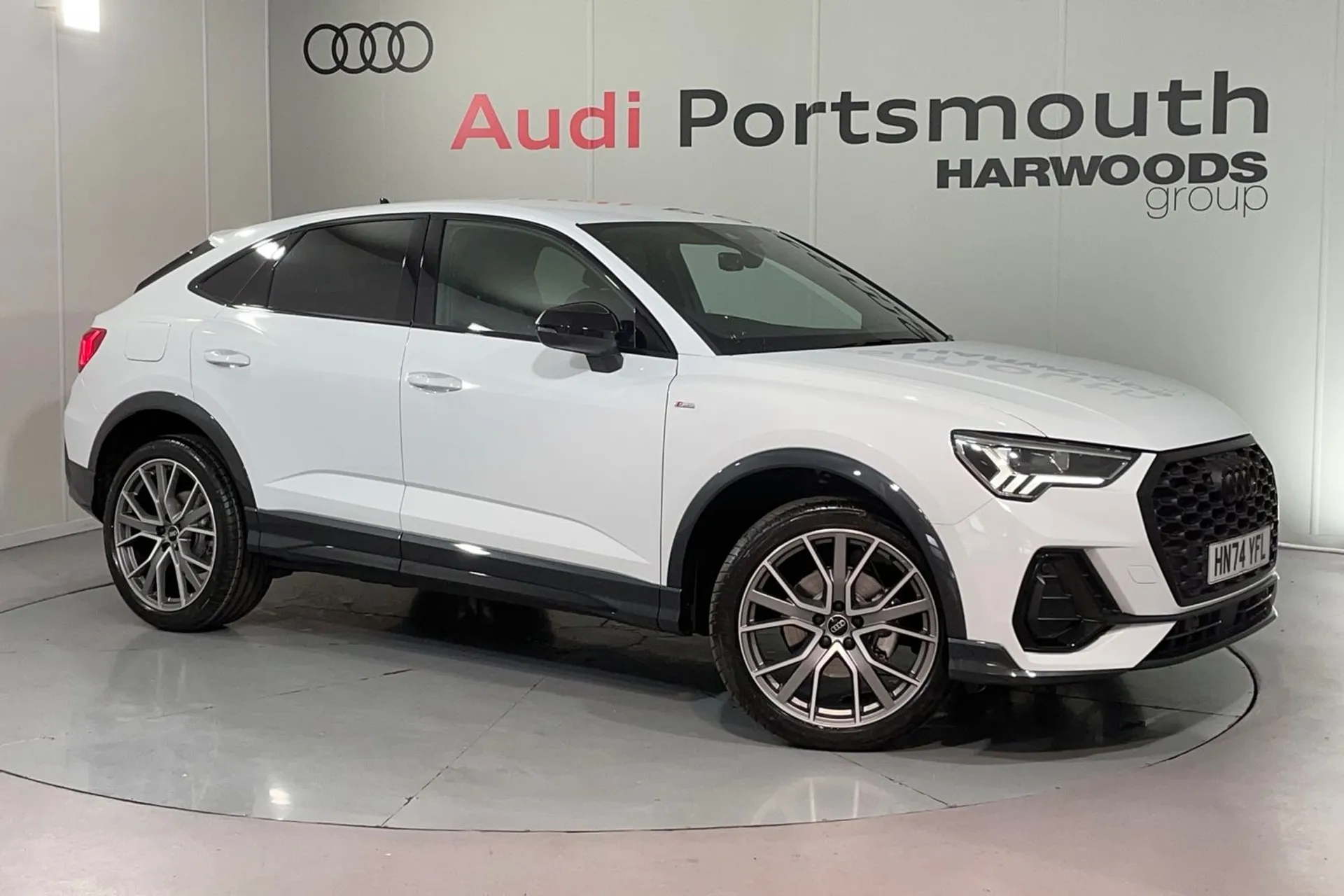 Audi Q3 focused image