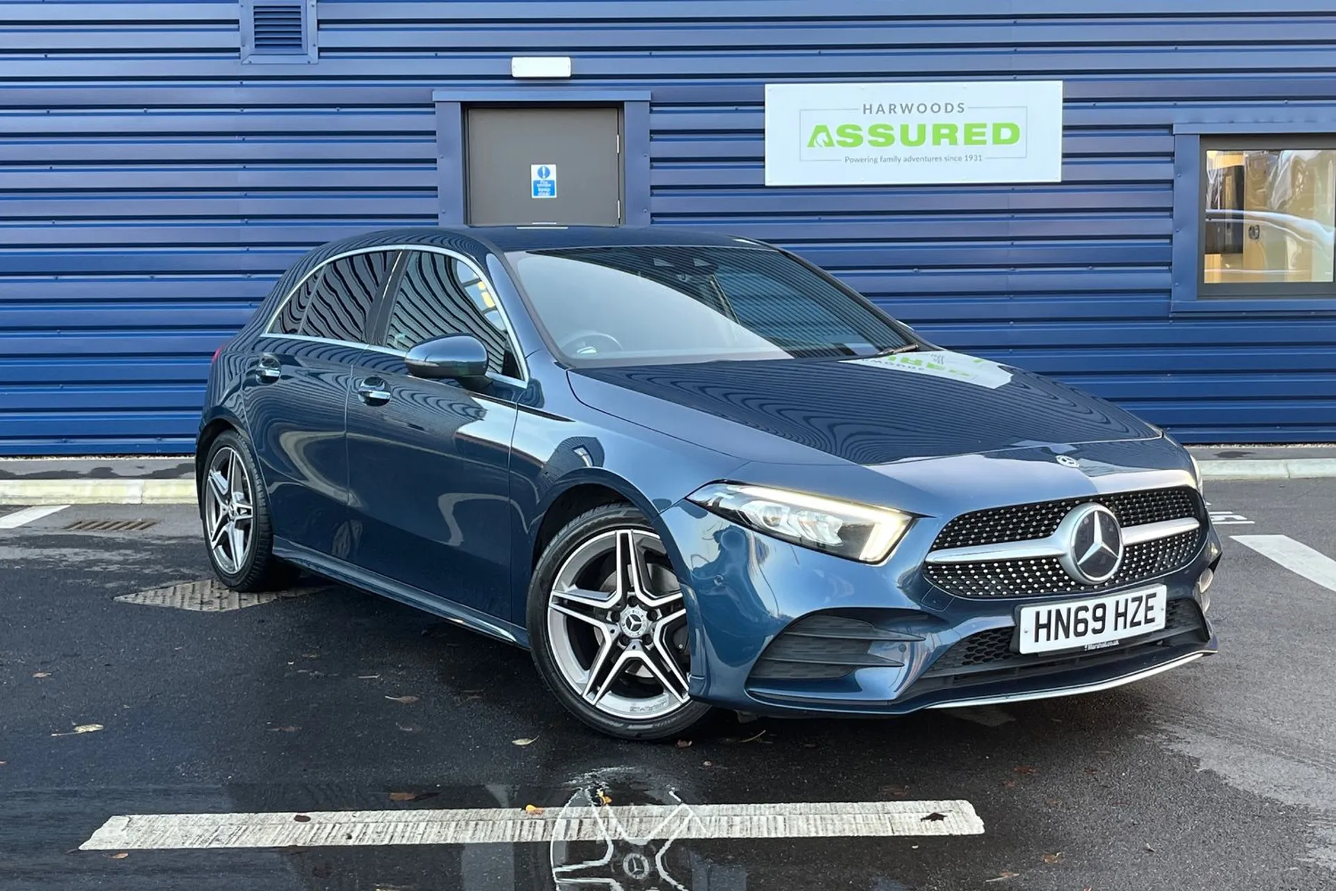 MERCEDES-BENZ A CLASS focused image