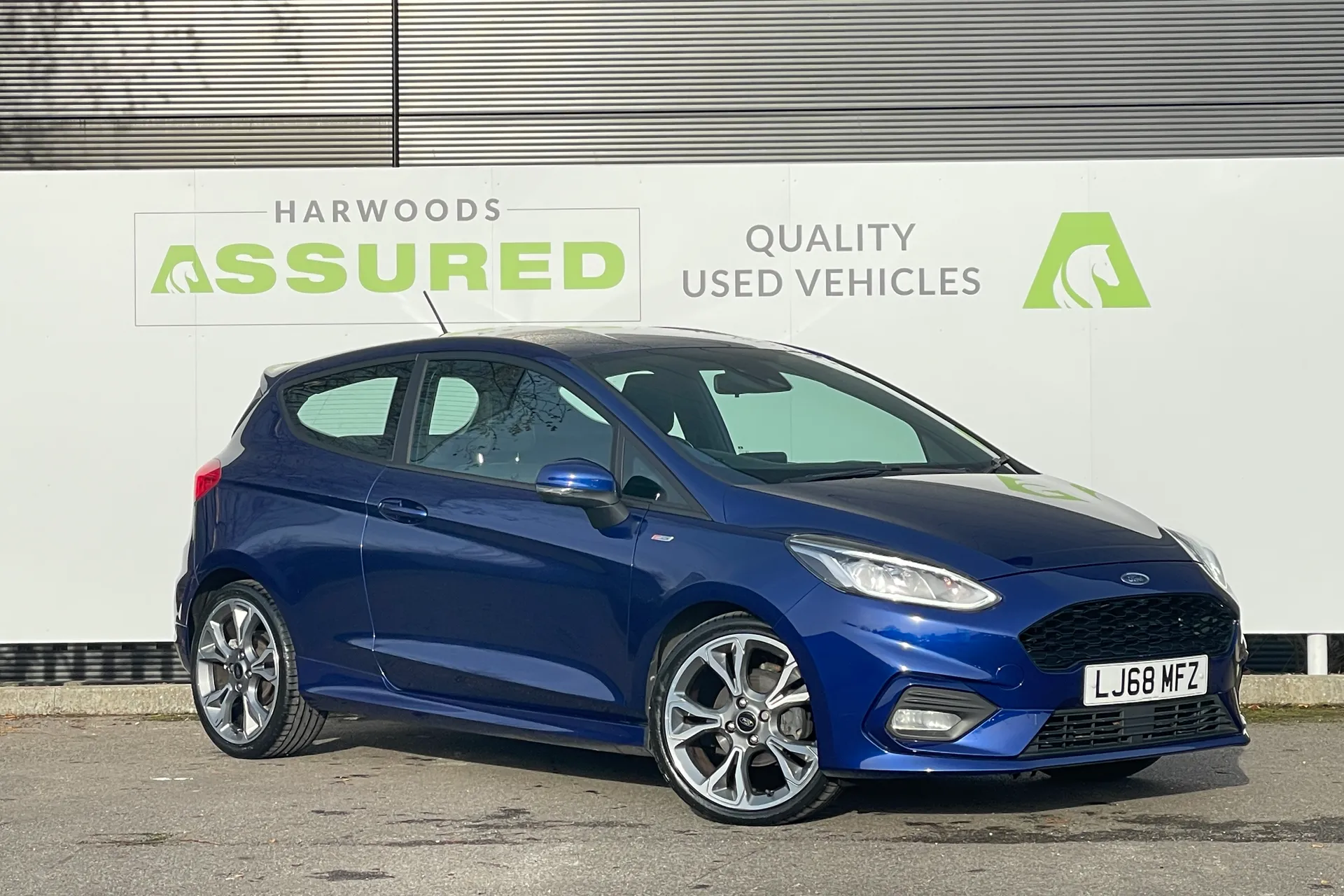 FORD FIESTA focused image