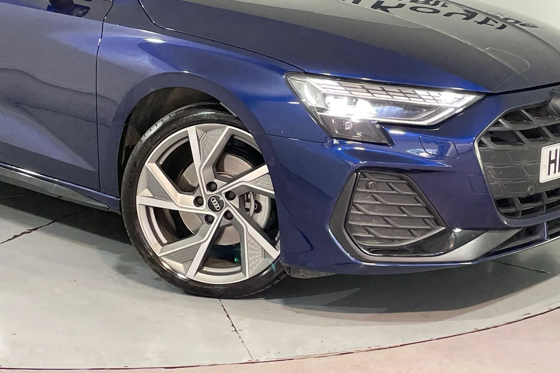 Audi A3 thumbnail image number 8