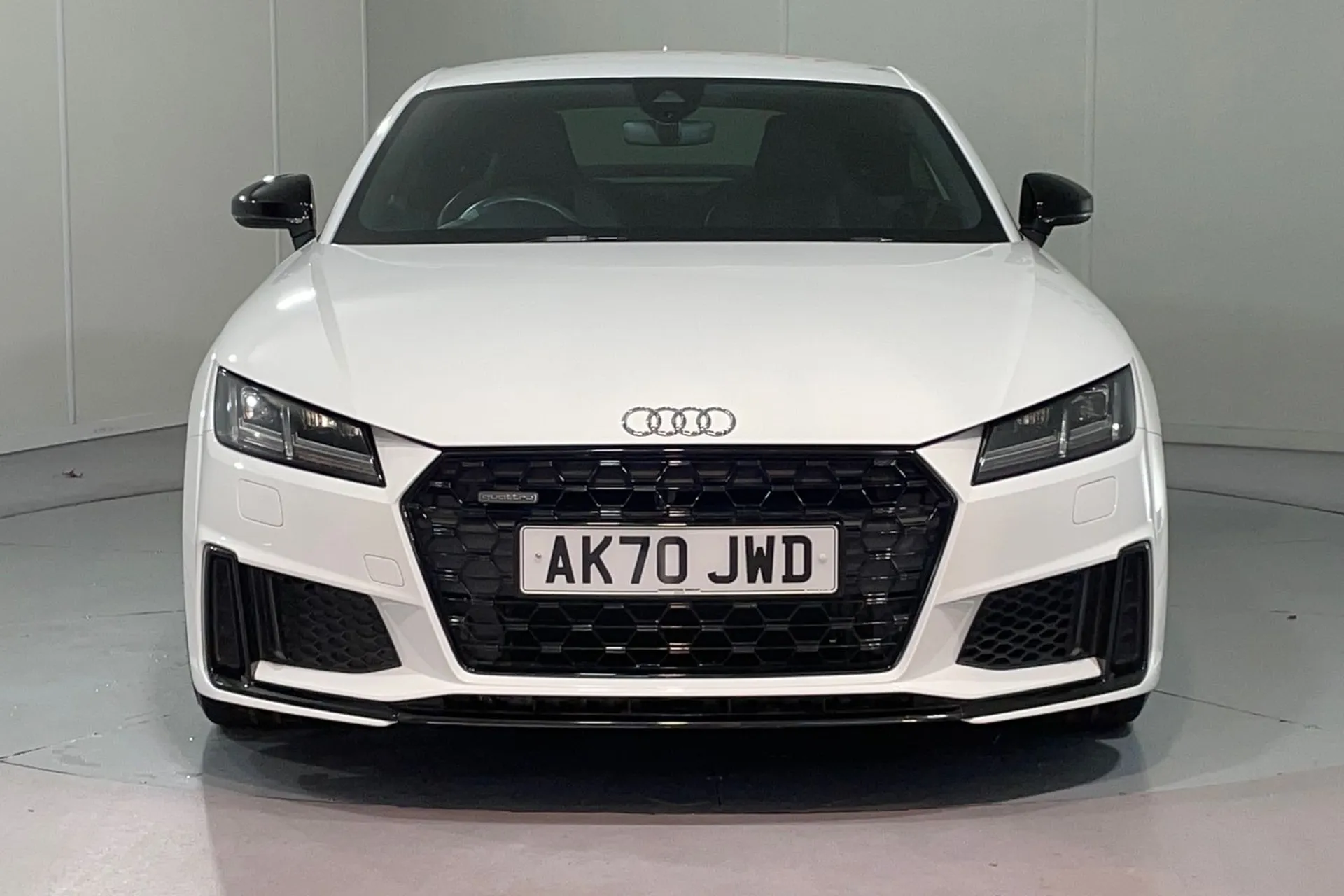 Audi TT thumbnail image number 6