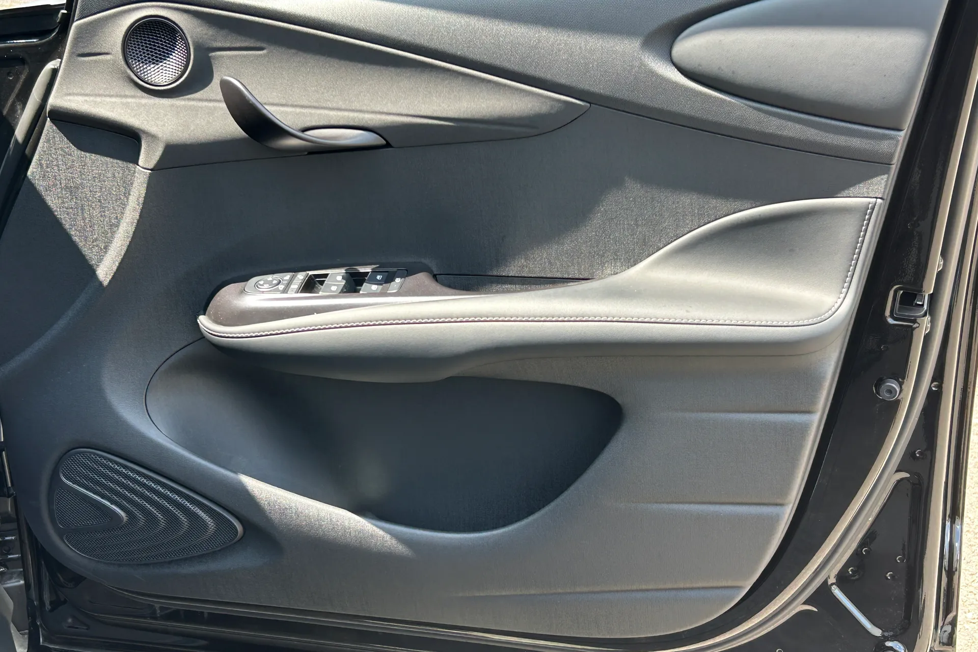 BYD DOLPHIN thumbnail image number 54