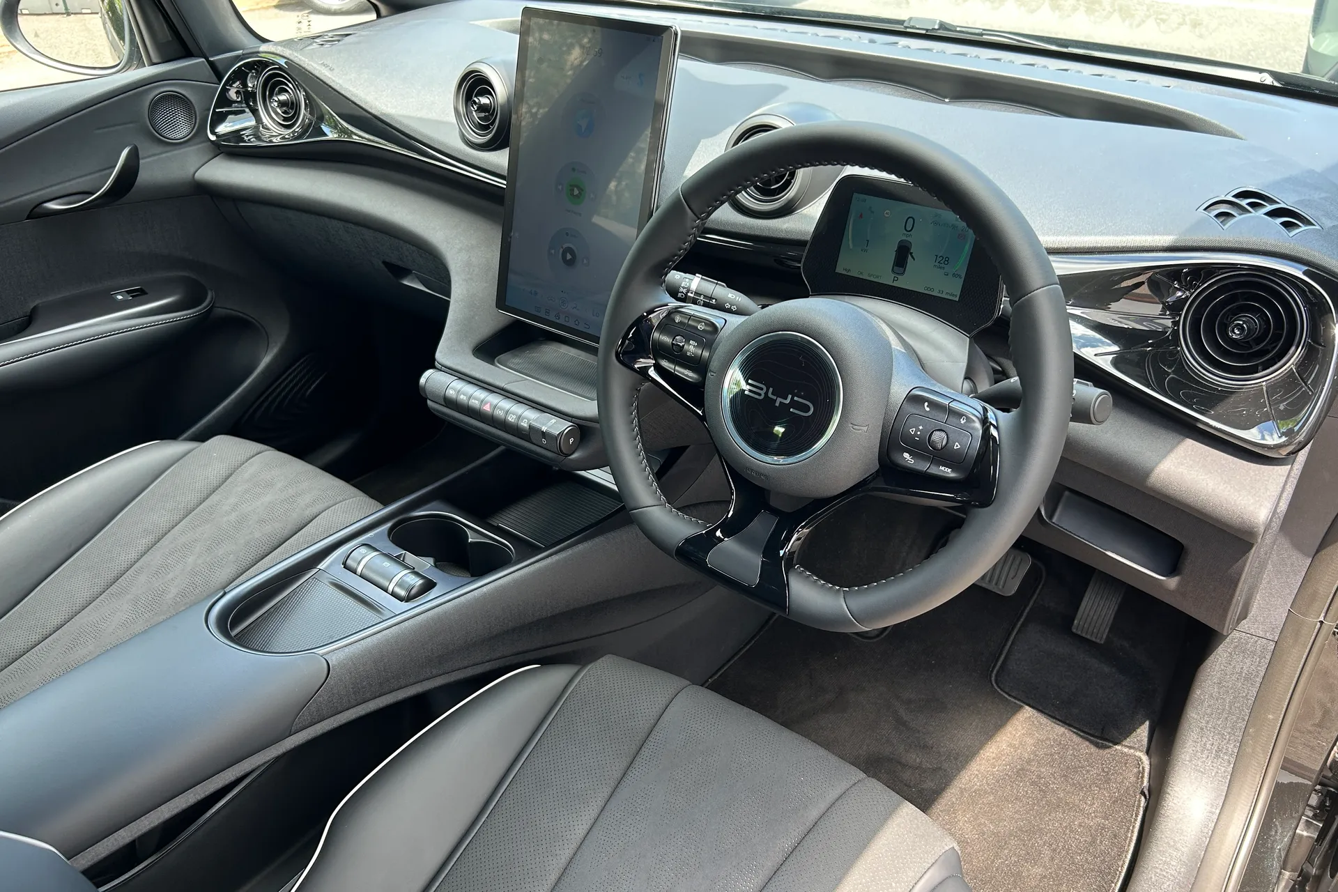 BYD DOLPHIN thumbnail image number 20