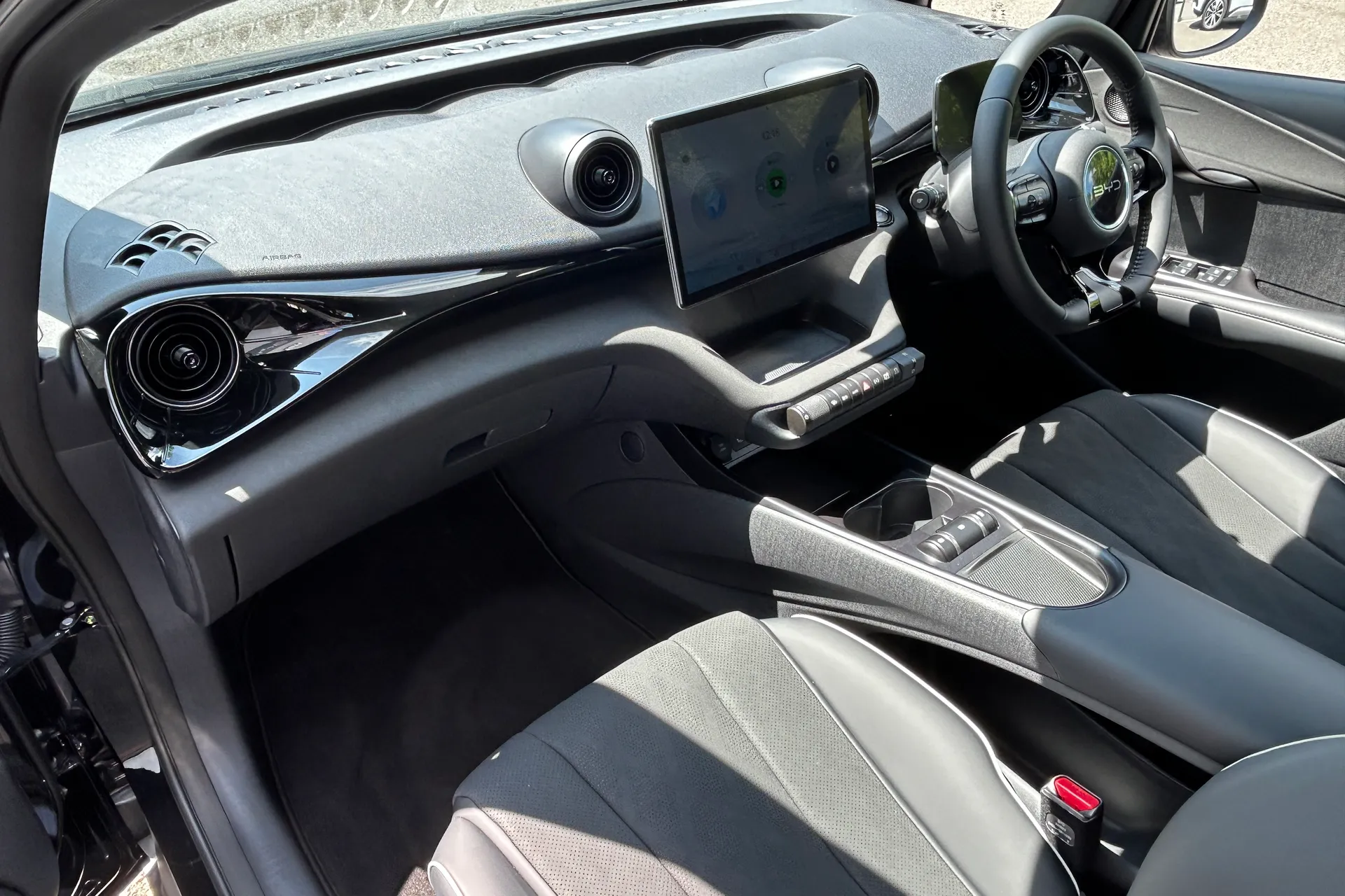 BYD DOLPHIN thumbnail image number 9