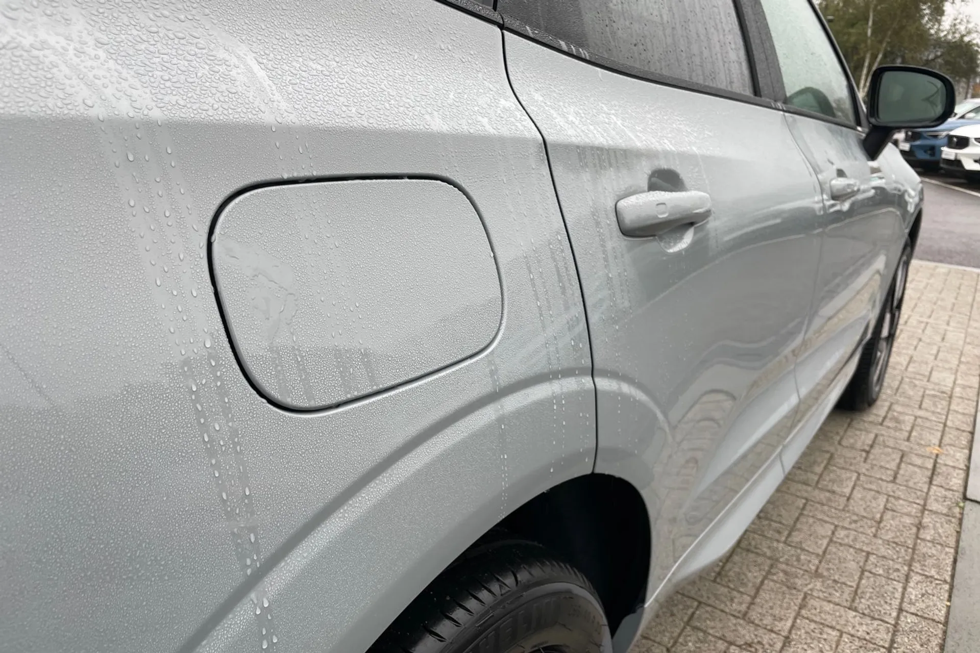 Volvo XC60 thumbnail image number 20