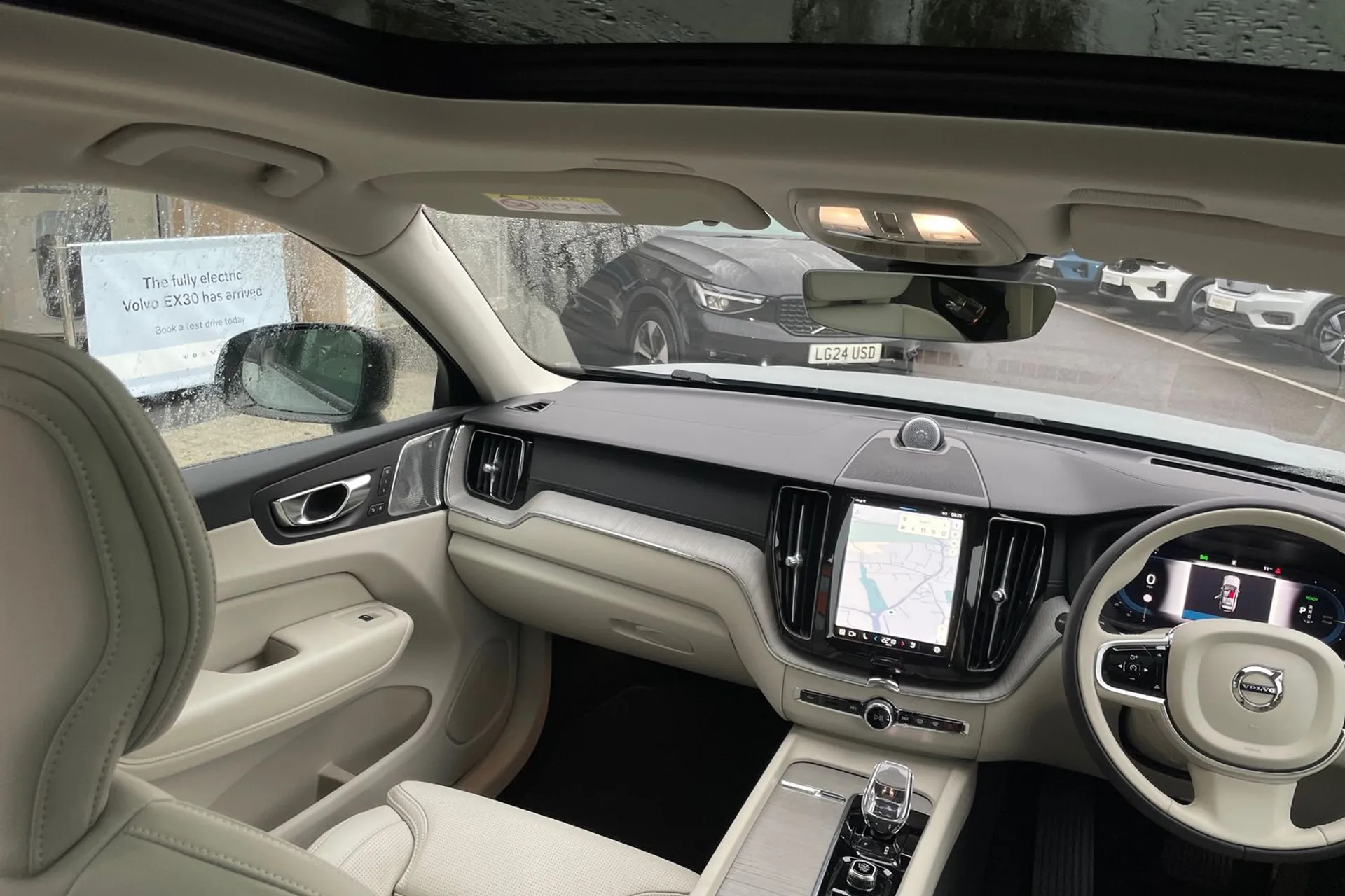 Volvo XC60 thumbnail image number 35