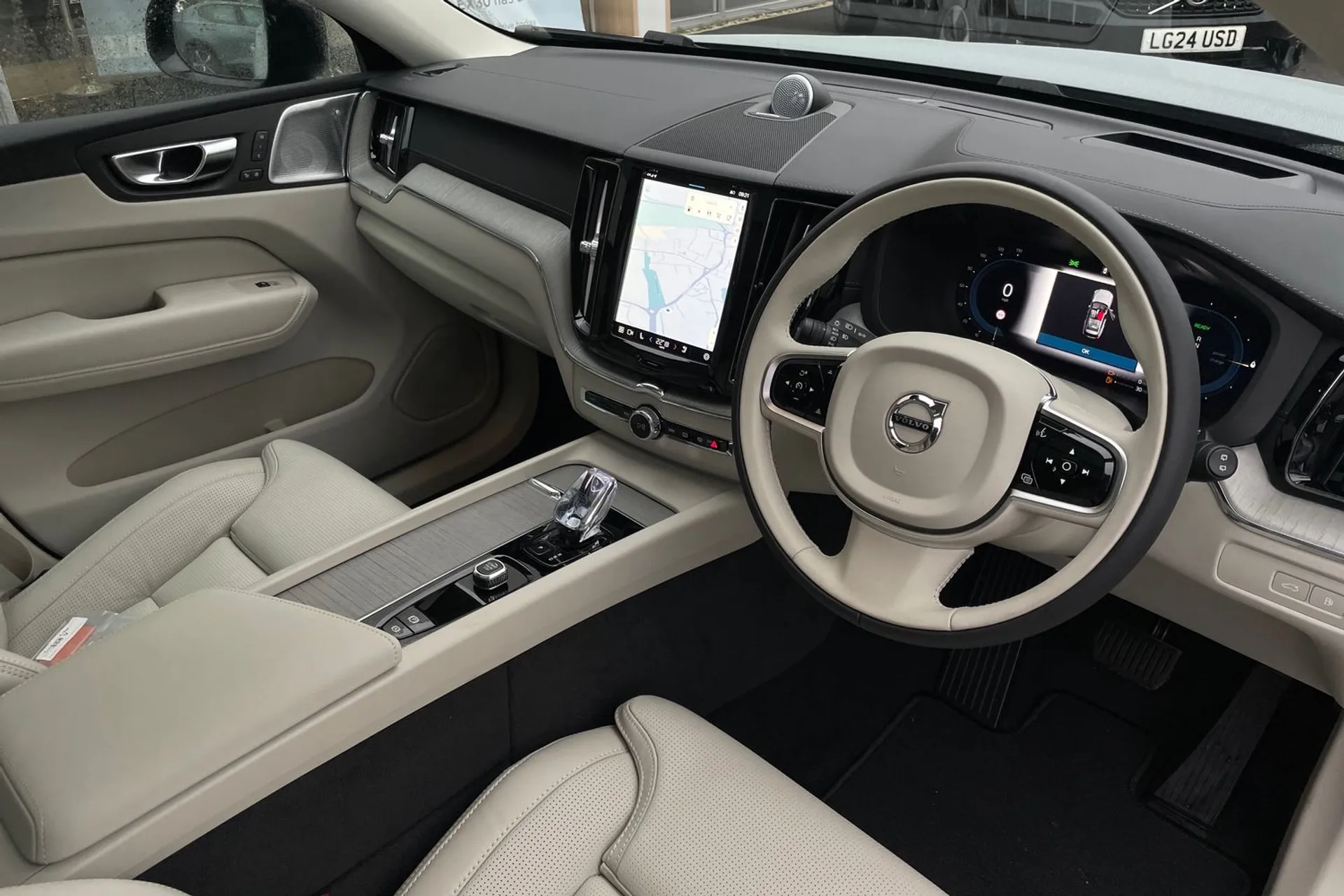 Volvo XC60 thumbnail image number 5