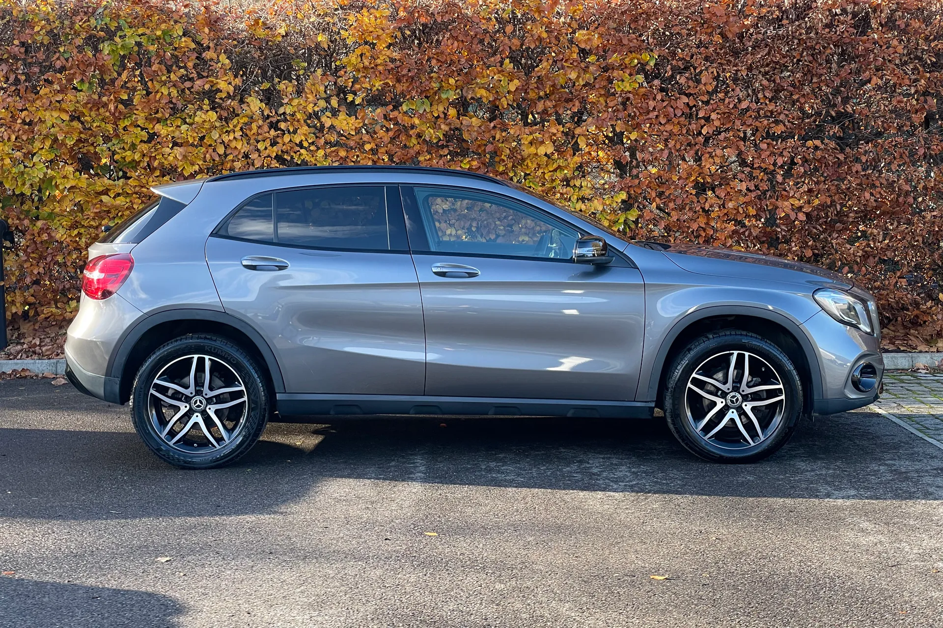 MERCEDES-BENZ GLA thumbnail image number 32