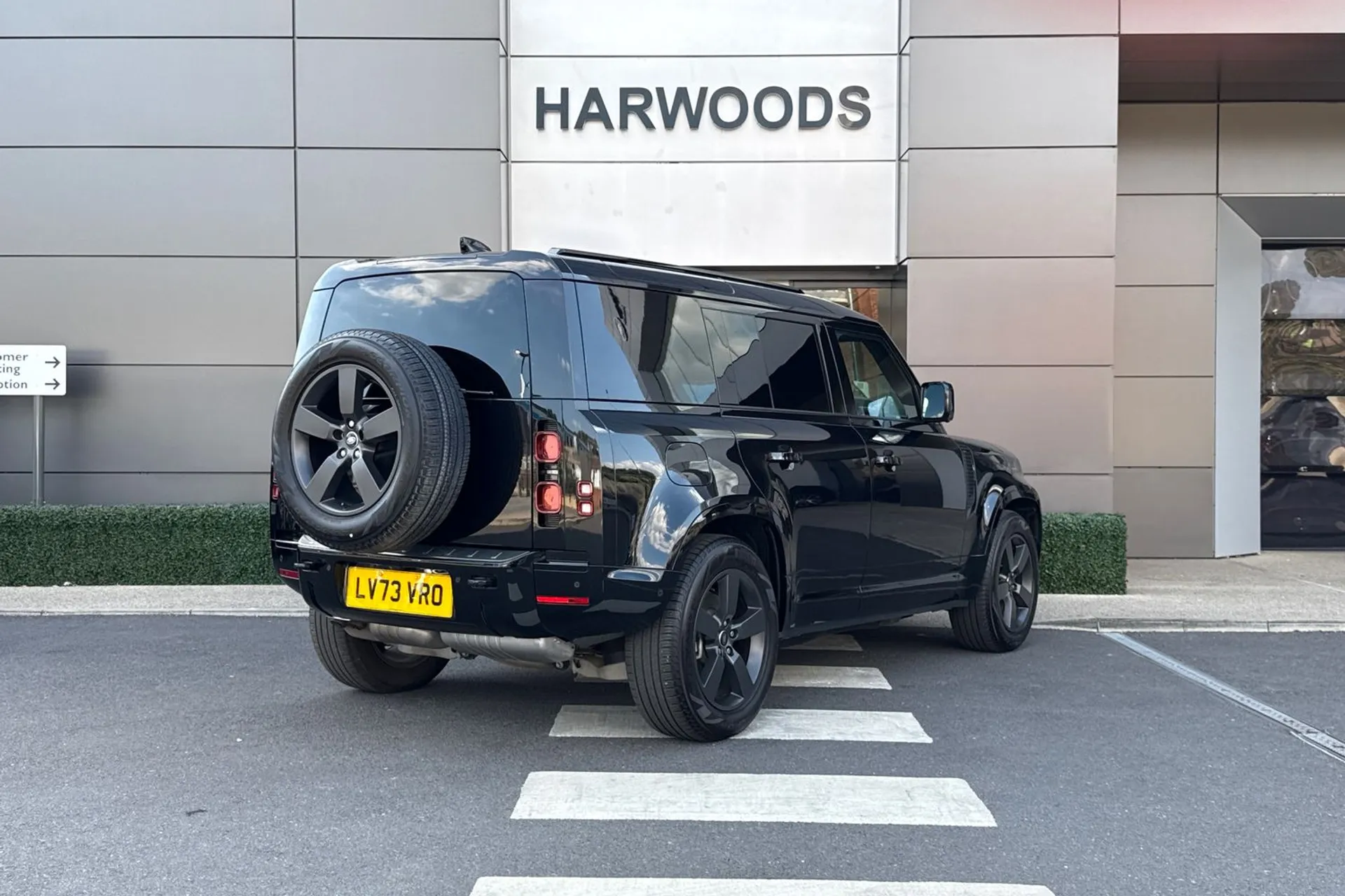 LAND ROVER DEFENDER thumbnail image number 6