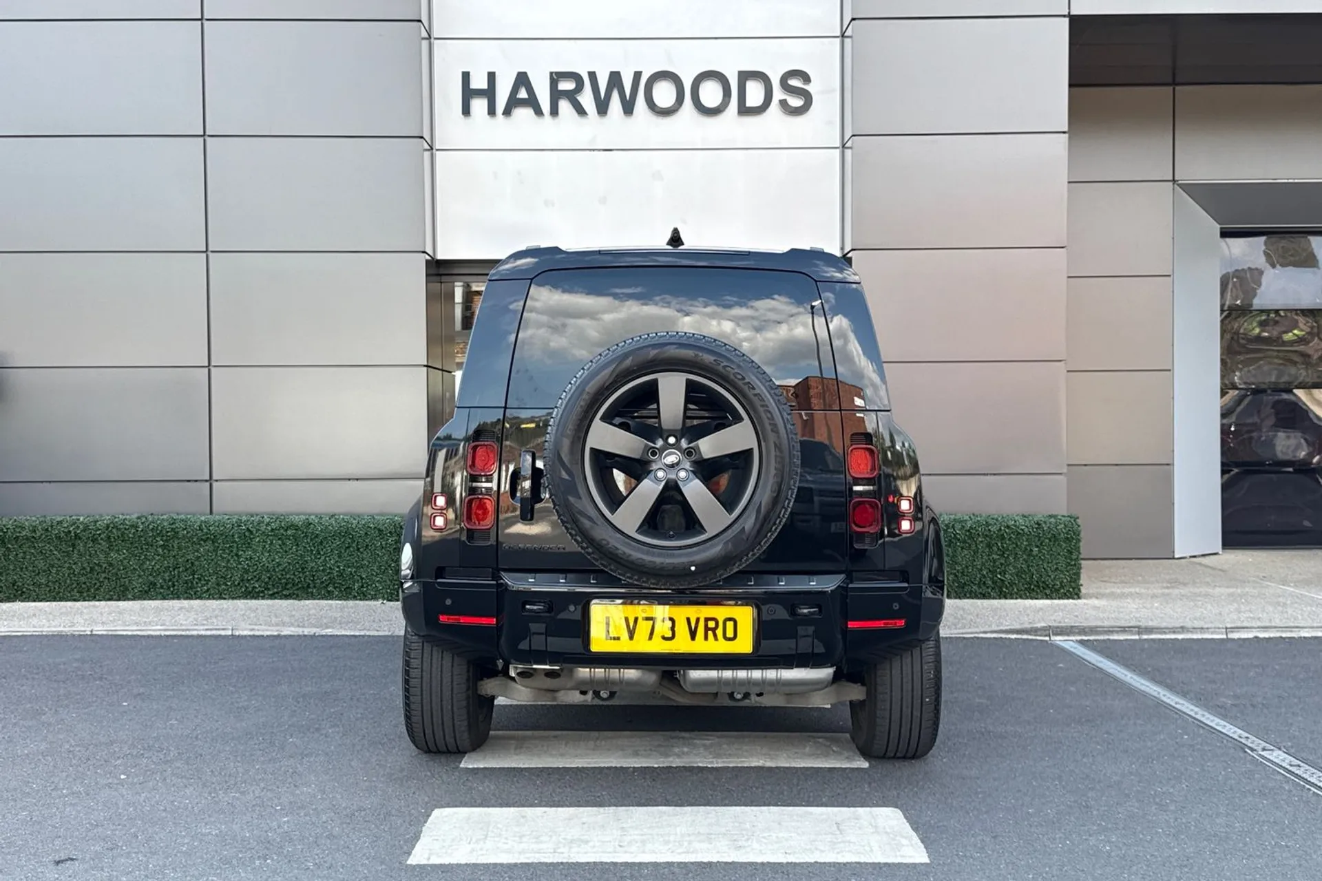 LAND ROVER DEFENDER thumbnail image number 7