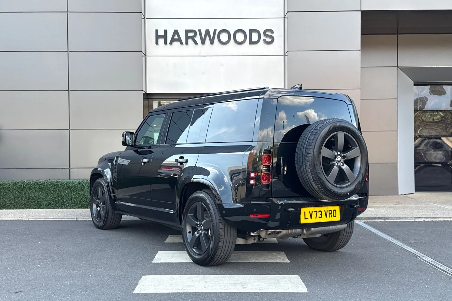 LAND ROVER DEFENDER thumbnail image number 8