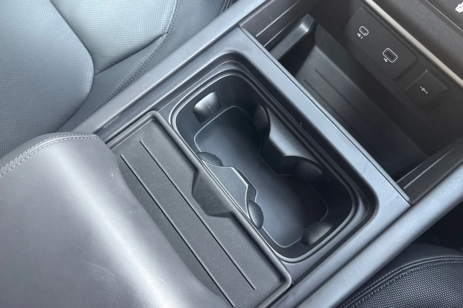 LAND ROVER DEFENDER thumbnail image number 58