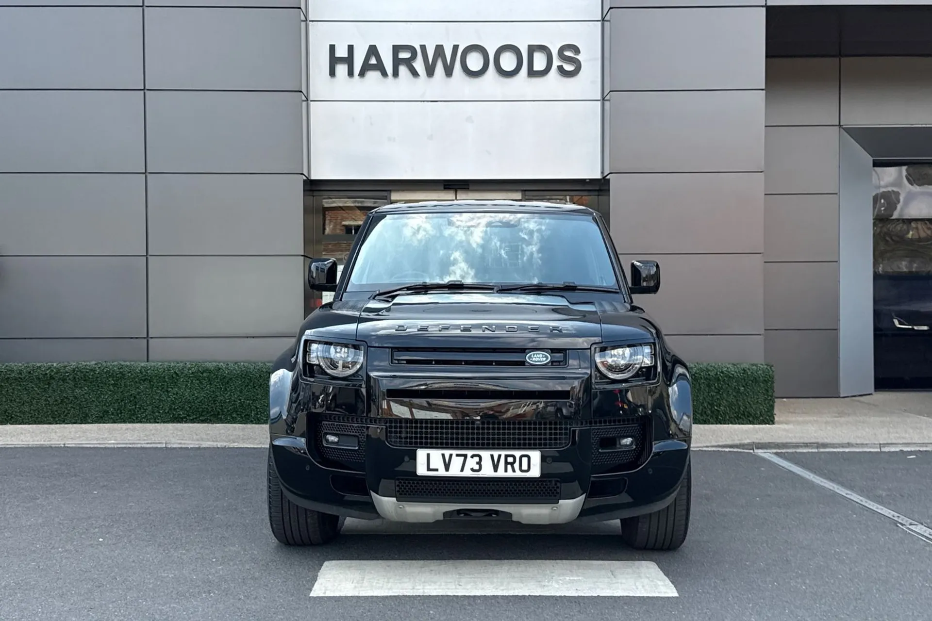 LAND ROVER DEFENDER thumbnail image number 15