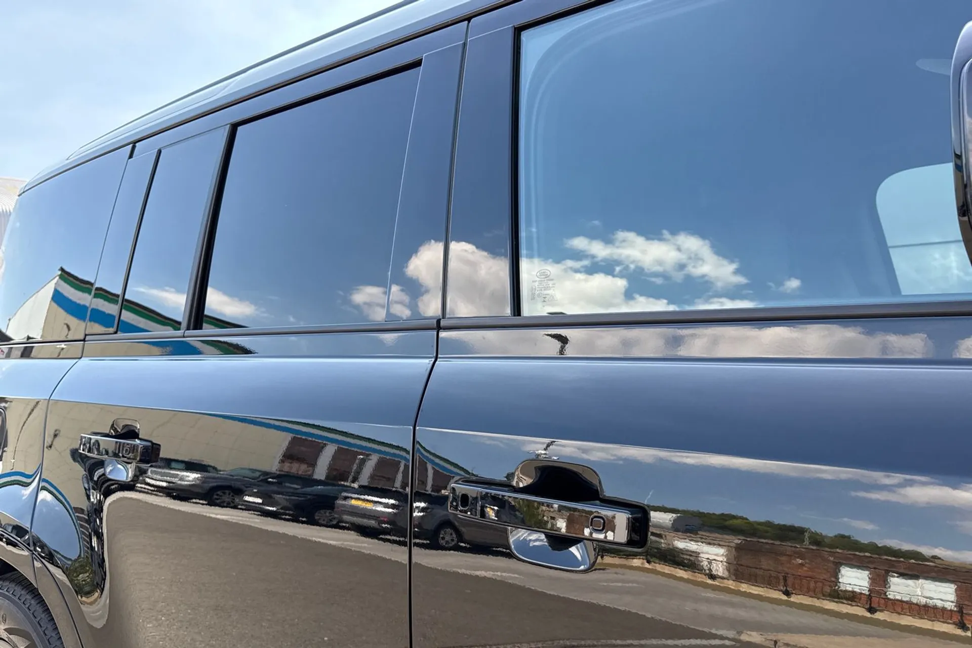 LAND ROVER DEFENDER thumbnail image number 27