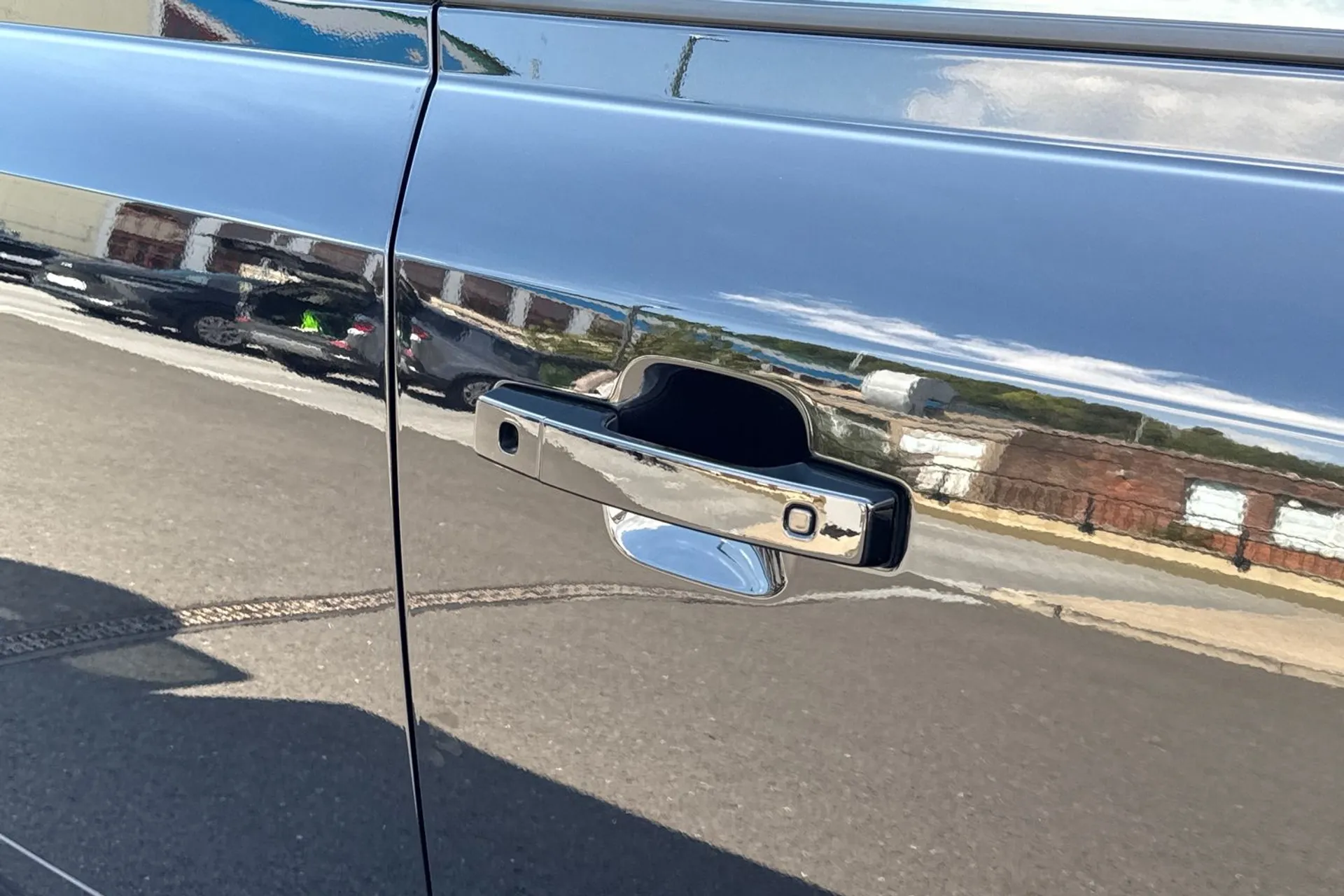 LAND ROVER DEFENDER thumbnail image number 28