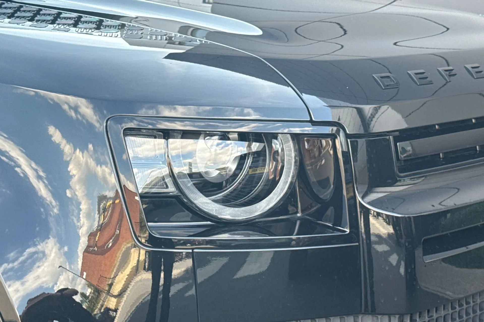 LAND ROVER DEFENDER thumbnail image number 19