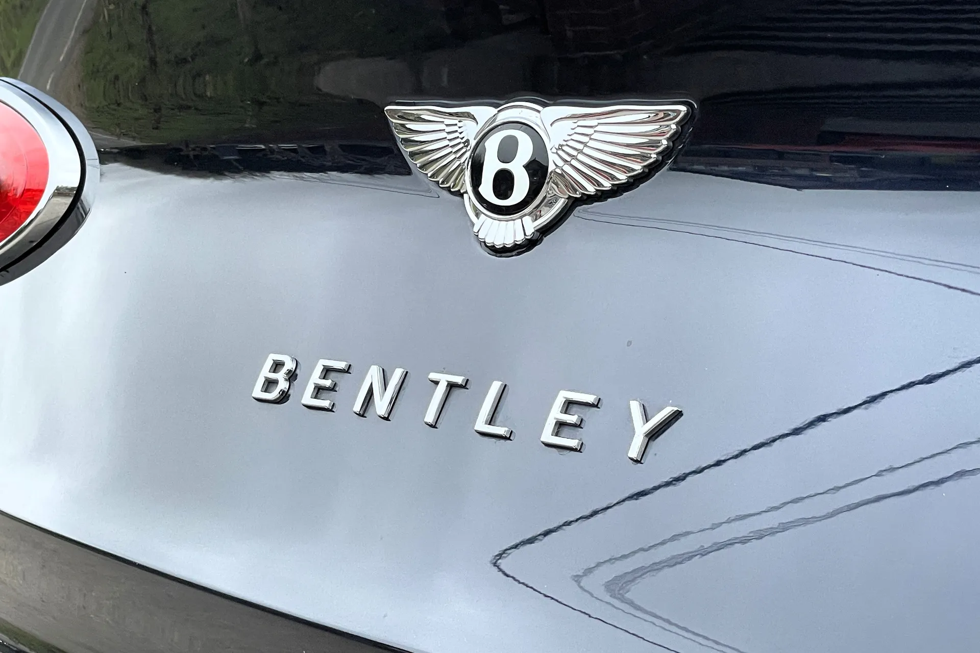 Bentley BENTAYGA thumbnail image number 11