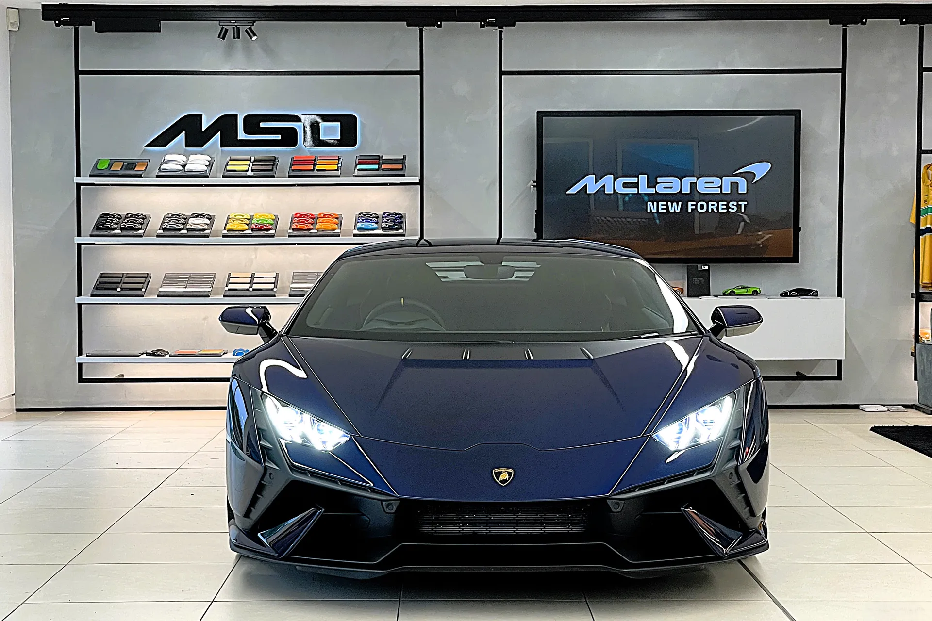 LAMBORGHINI HURACAN thumbnail image number 52