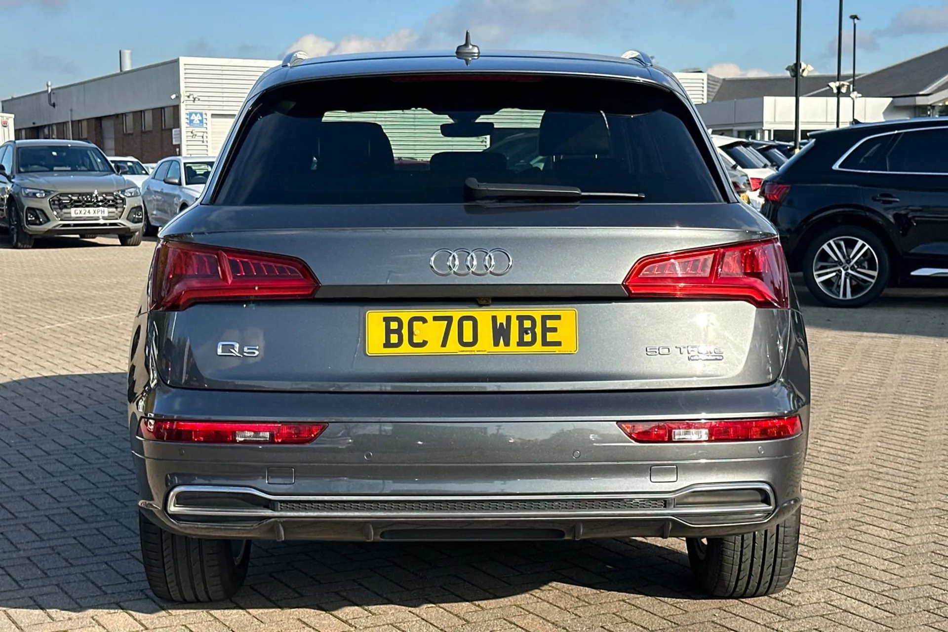 Audi Q5 thumbnail image number 6