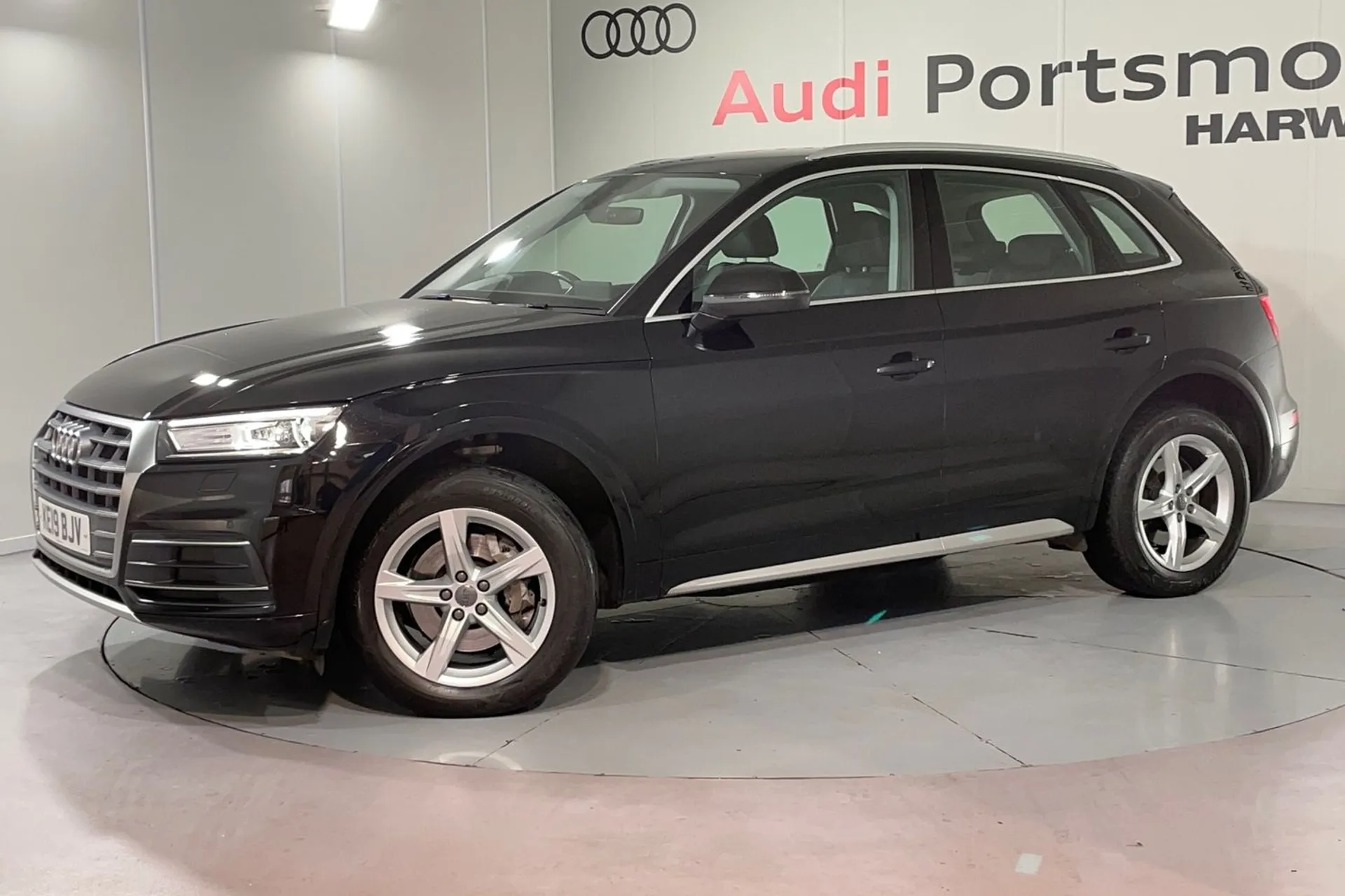 Audi Q5 thumbnail image number 5