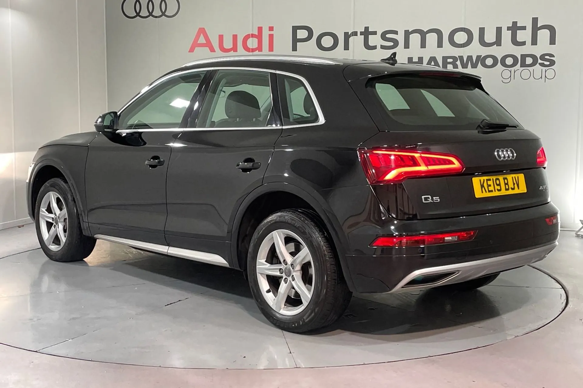 Audi Q5 thumbnail image number 12