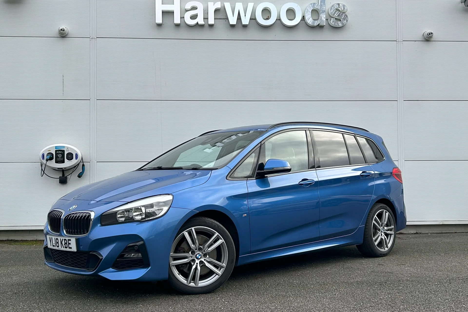 BMW 2 SERIES thumbnail image number 9